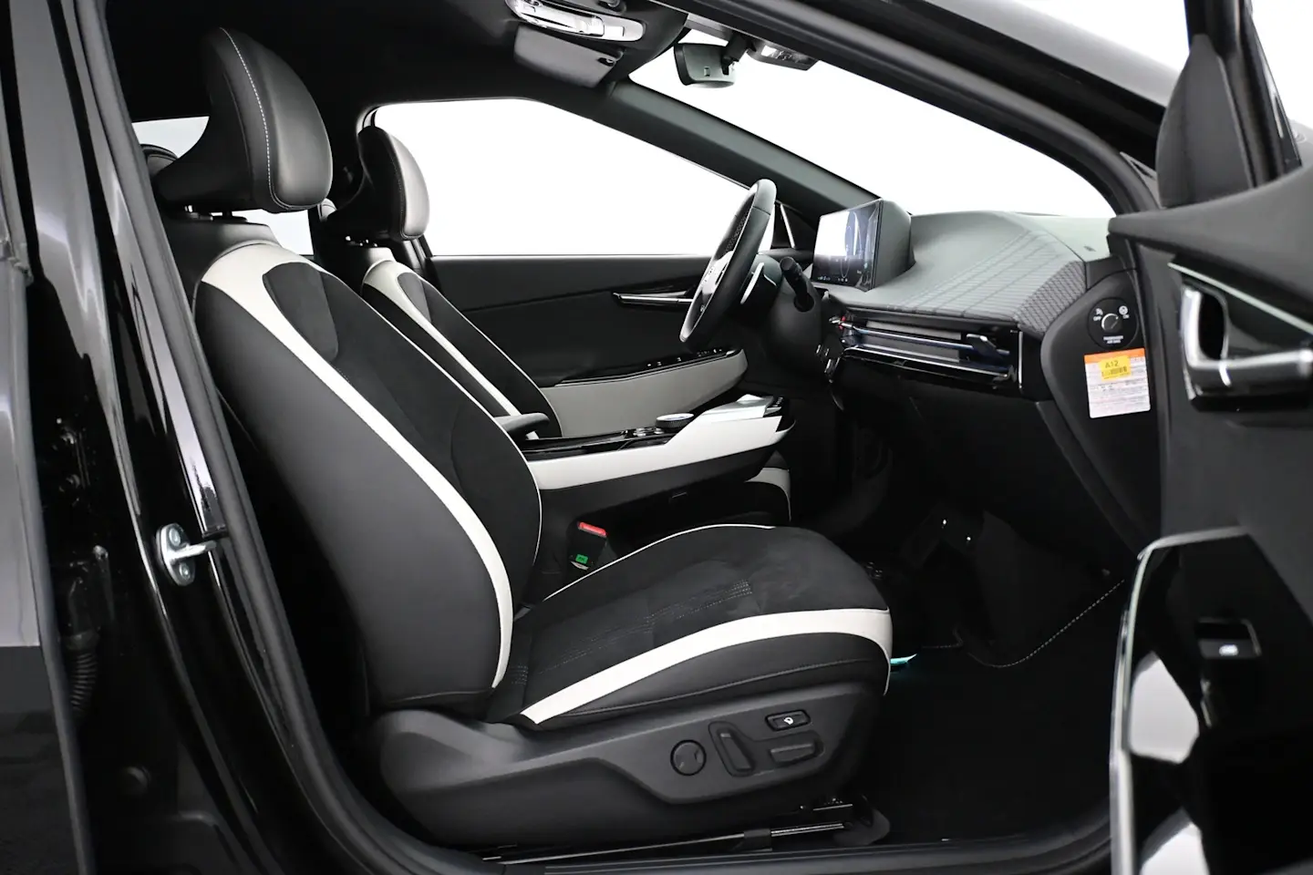 Car Image - 4nM0USsgE8aHFygkB9UWlu