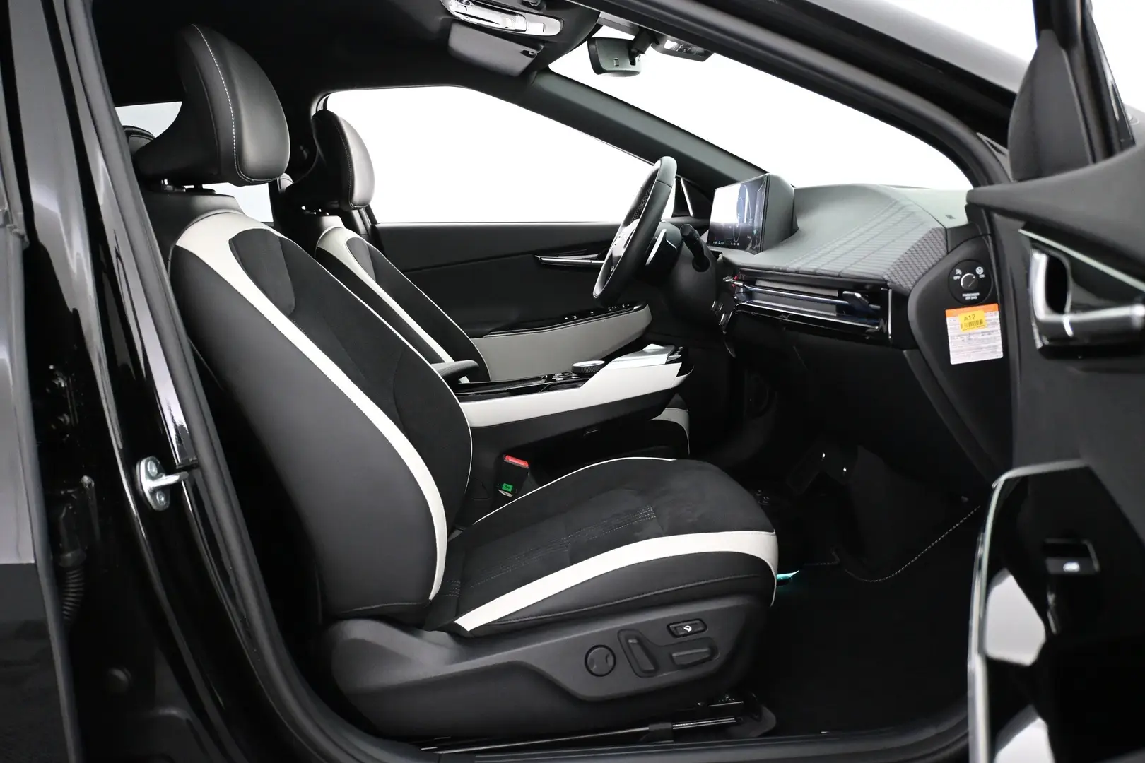 Car Image - 4nM0USsgE8aHFygkB9UWlu