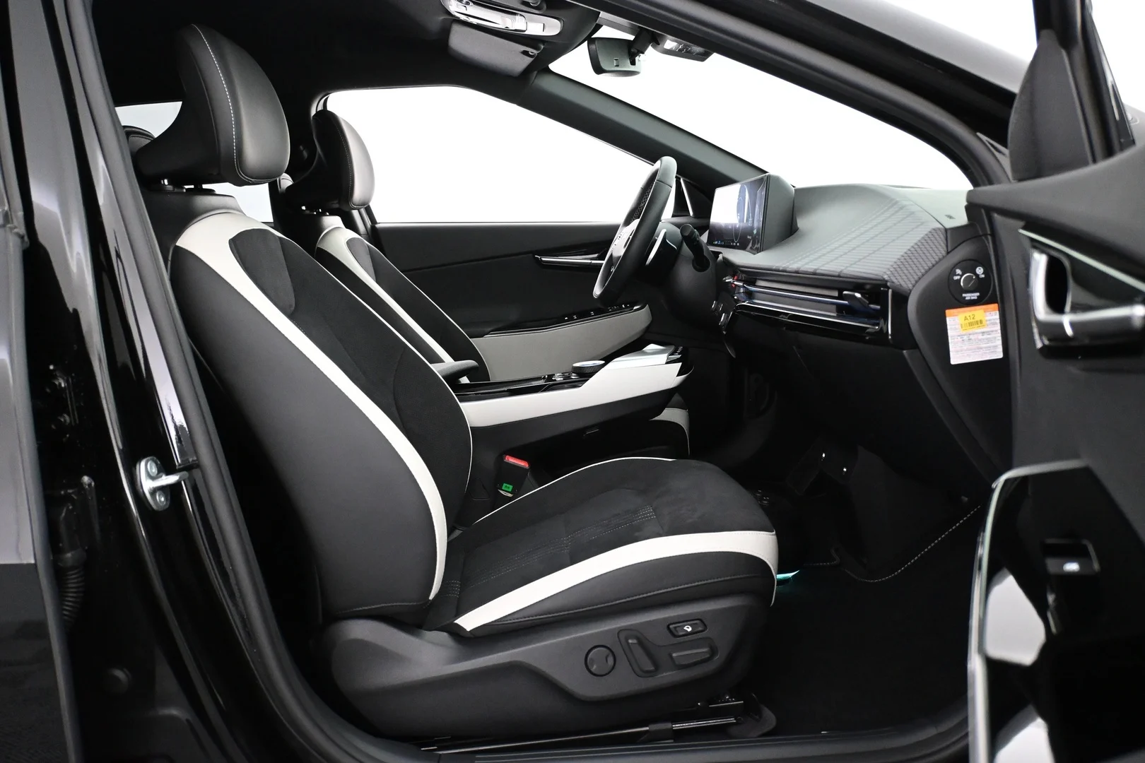 Car Image - 4nM0USsgE8aHFygkB9UWlu