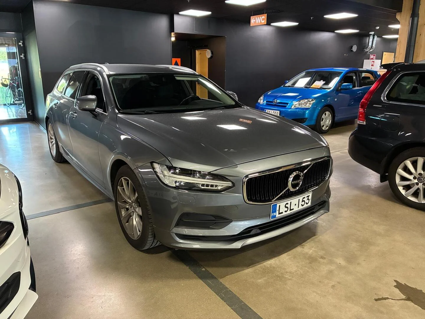 Car Image - 26YBH4zdUtGYWzi8HF6ETO