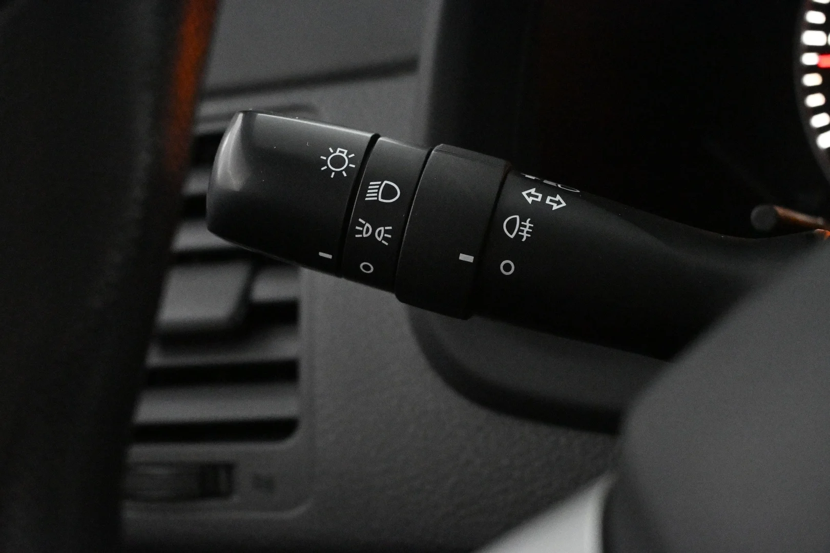 Car Image - 3l9WDkOB5ZhdnOe6nqib4A