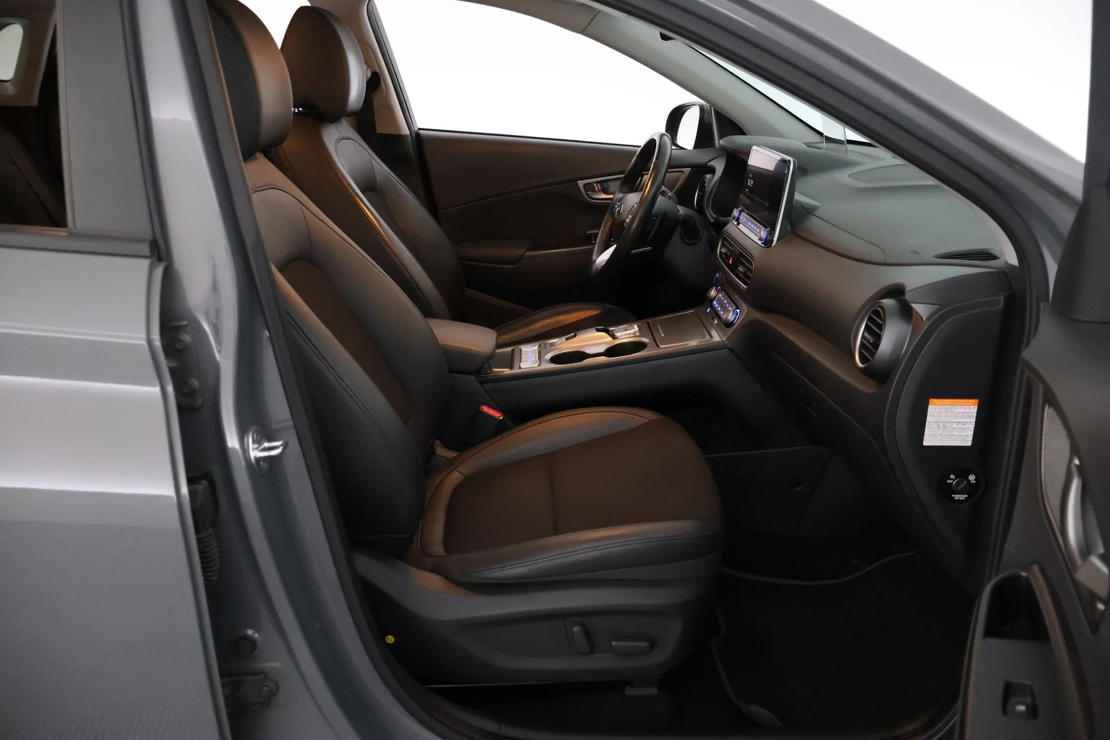 Car Image - 5XJB39tvEsNQRji54wcl16