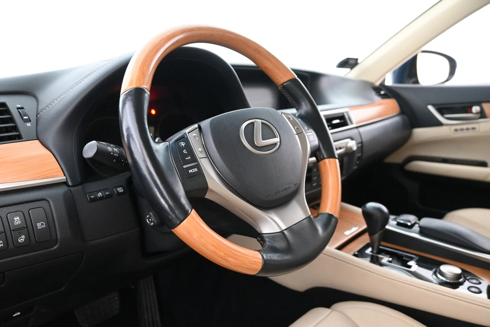 Car Image - 3YXOnj65sMTbS0VvxsDFt9