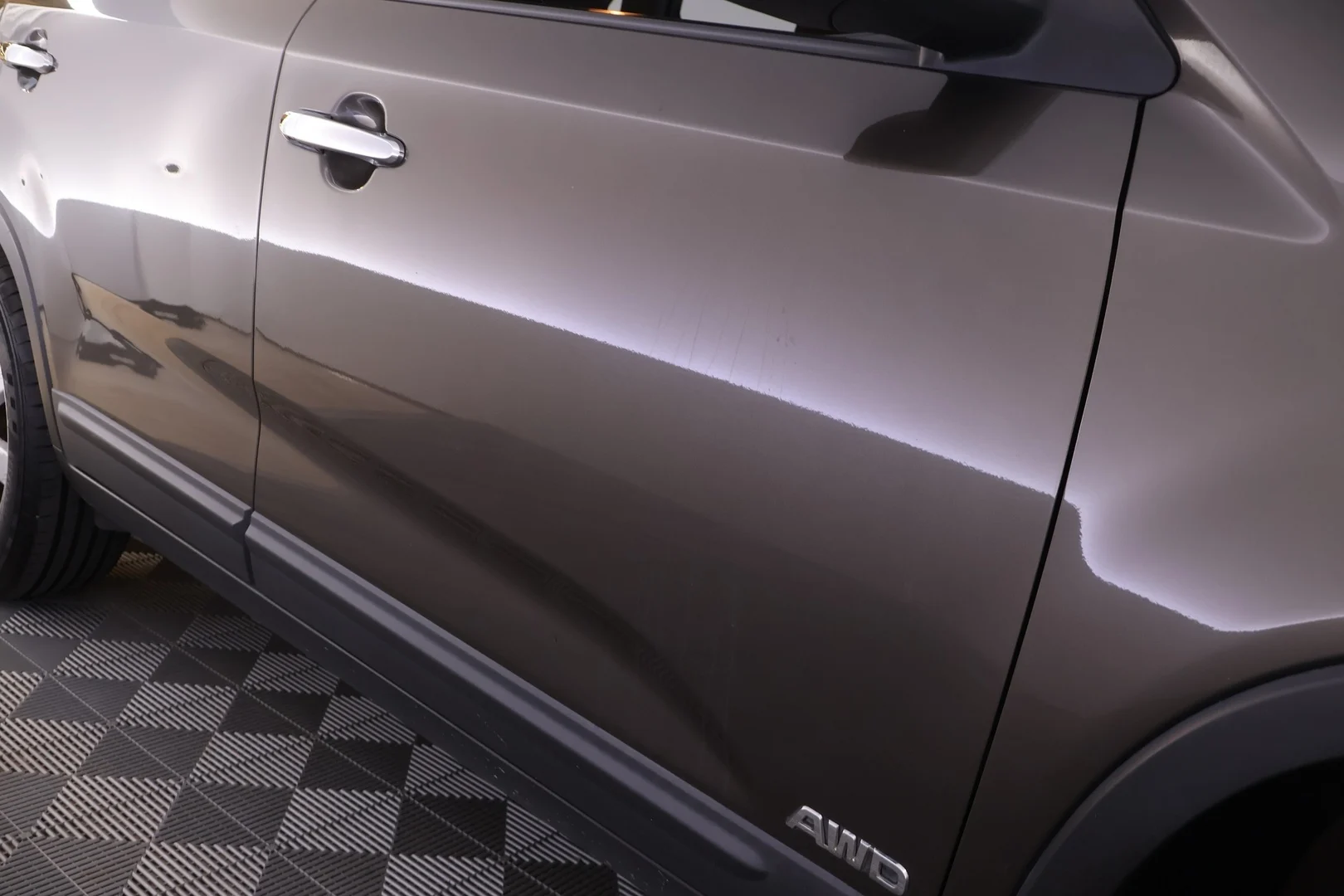 Car Image - 4U5YUhYt6j7iNenJgVWu73