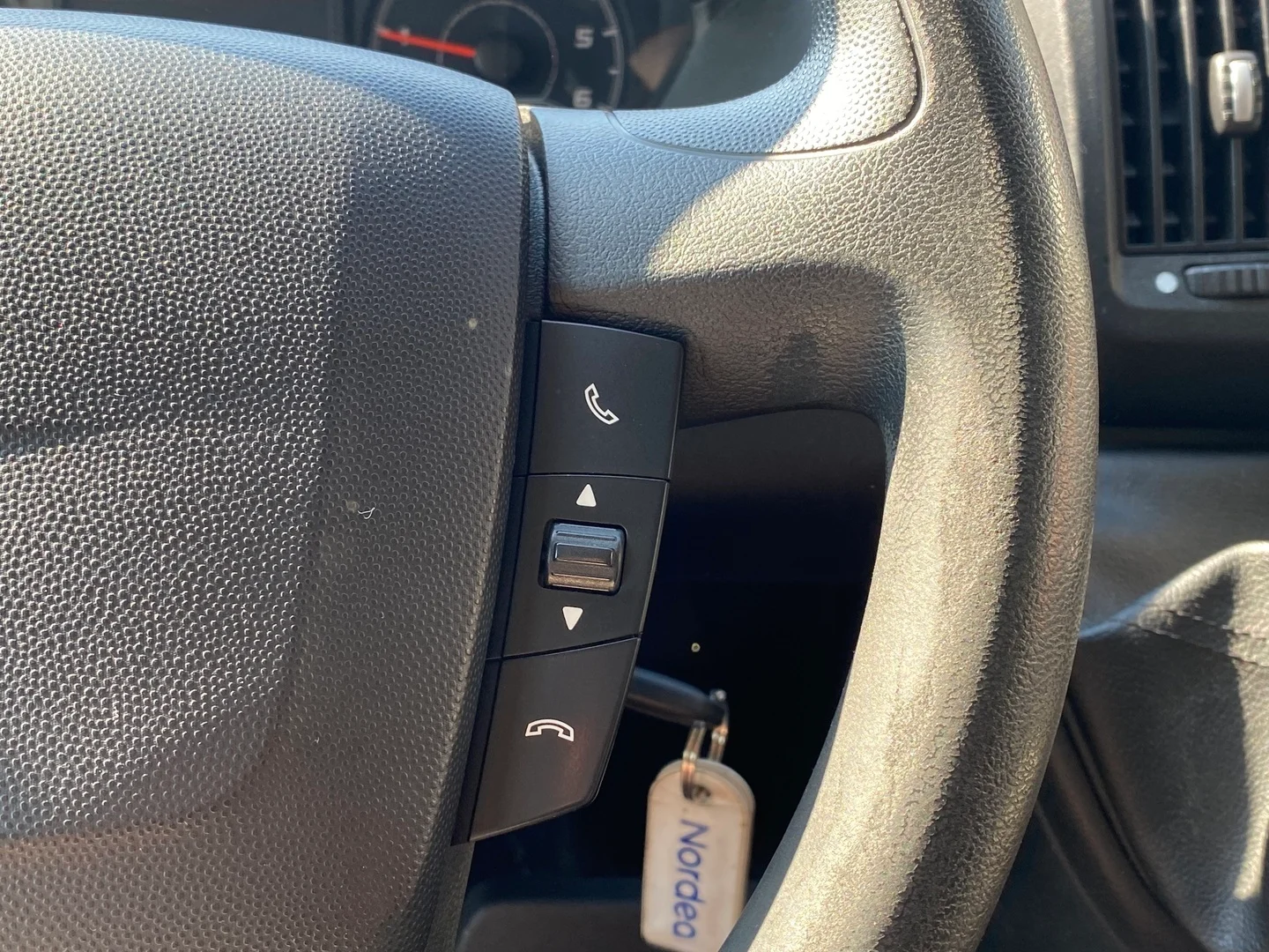 Car Image - 6YYblohDGUN8Q8cFMbiOth