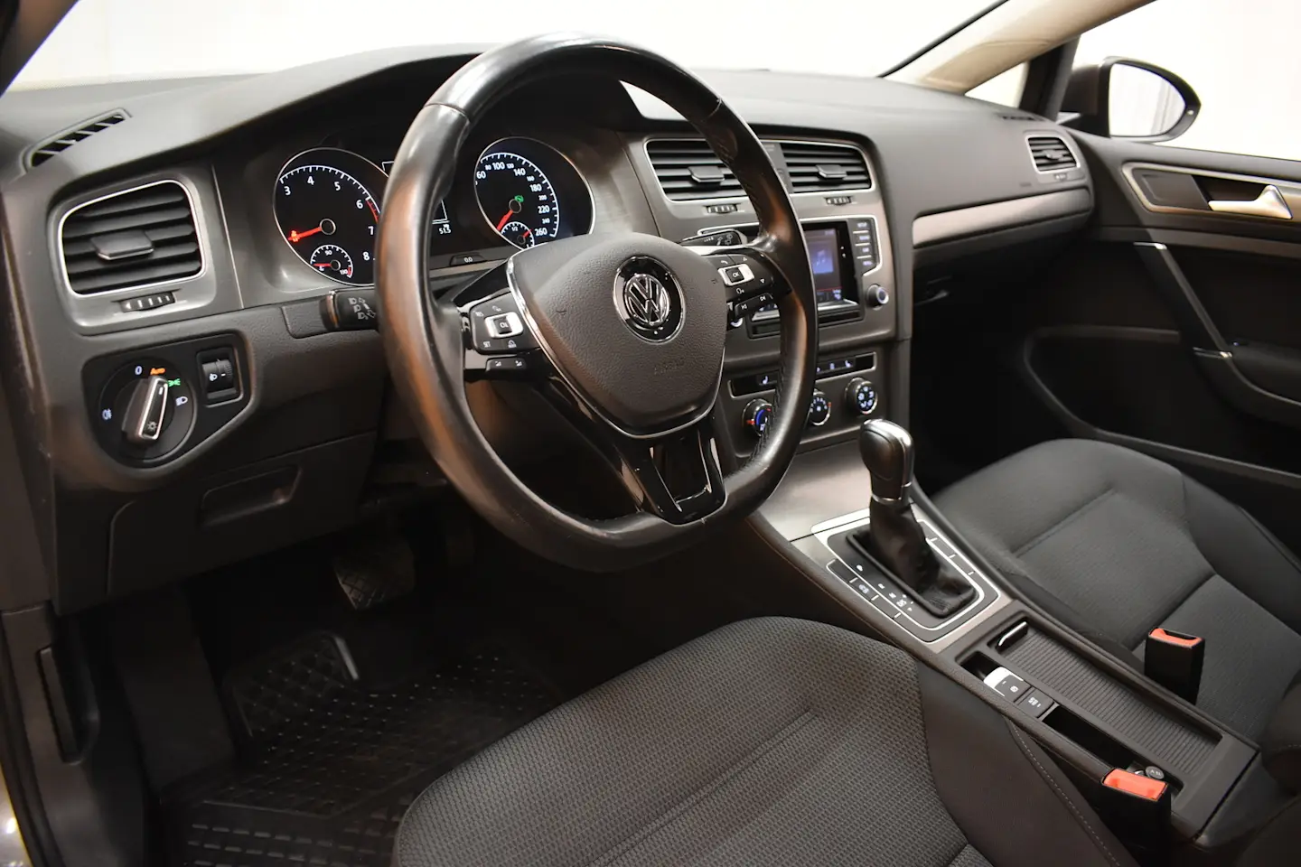 Car Image - 1HmW9OtK8XGtyVK6OxjSyP