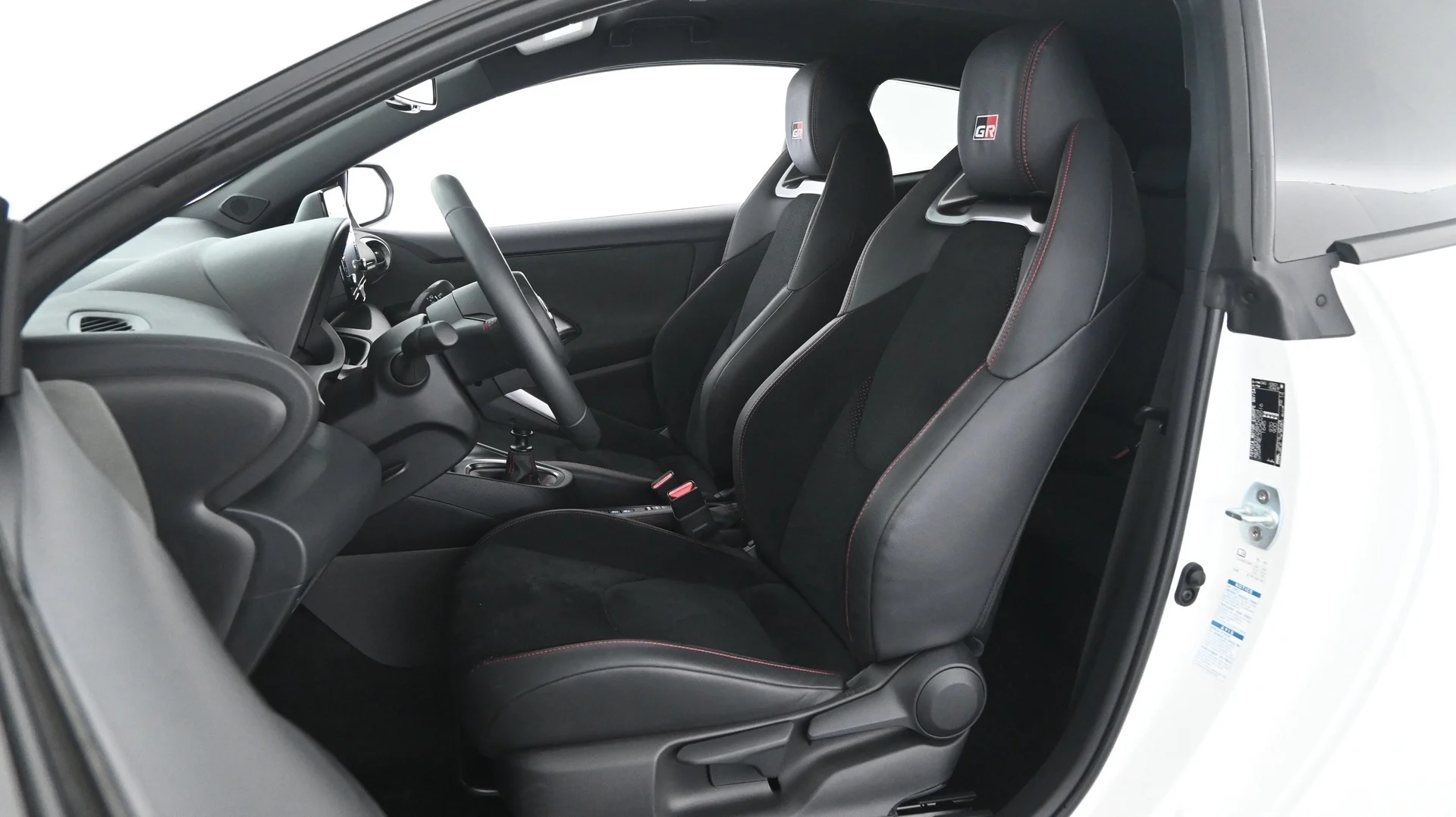 Car Image - 3p4I66cup0Z7OzUl9L4Xf7