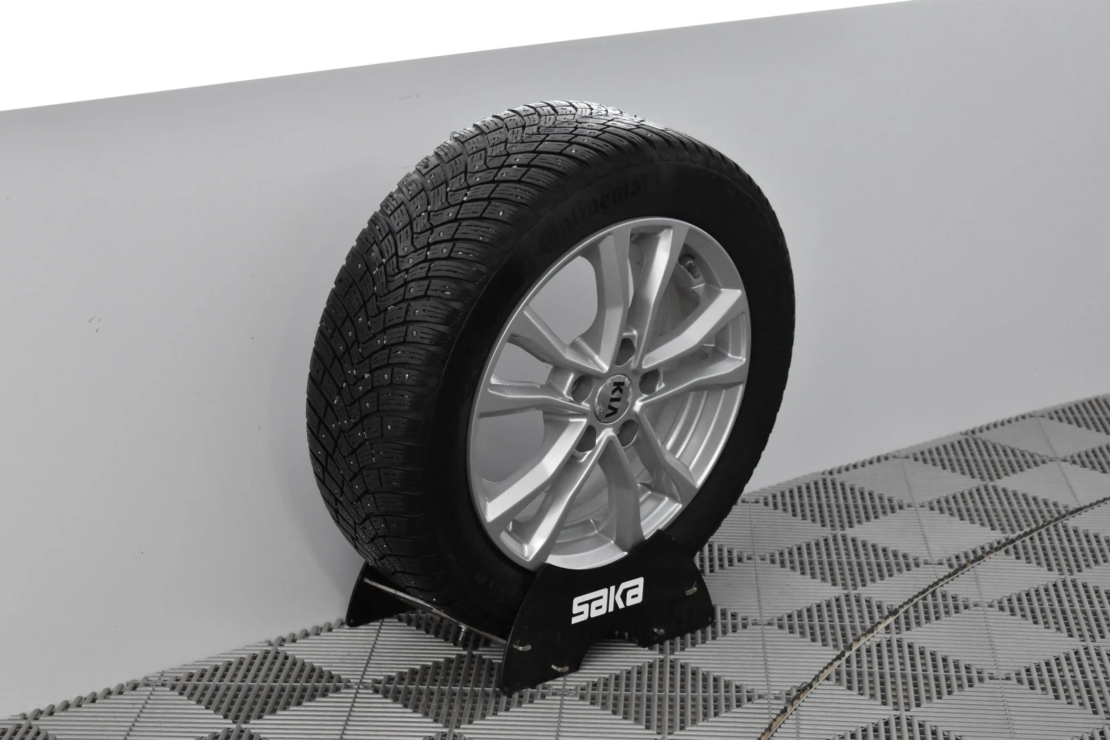 Car Image - 6NX3I23mpQhdqAxmDGZZxG