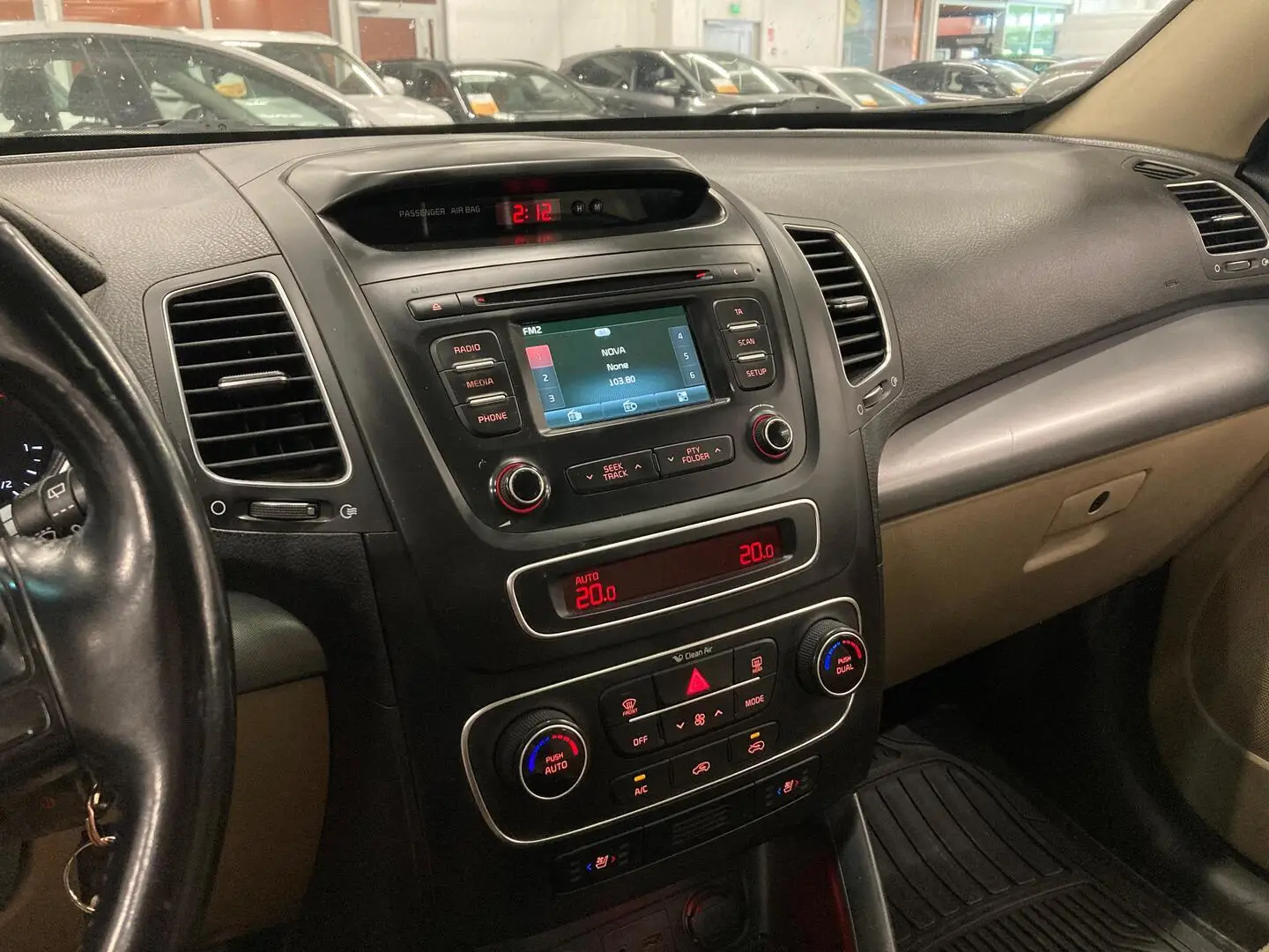 Car Image - TAOYawf5RymjZRaOWDVog