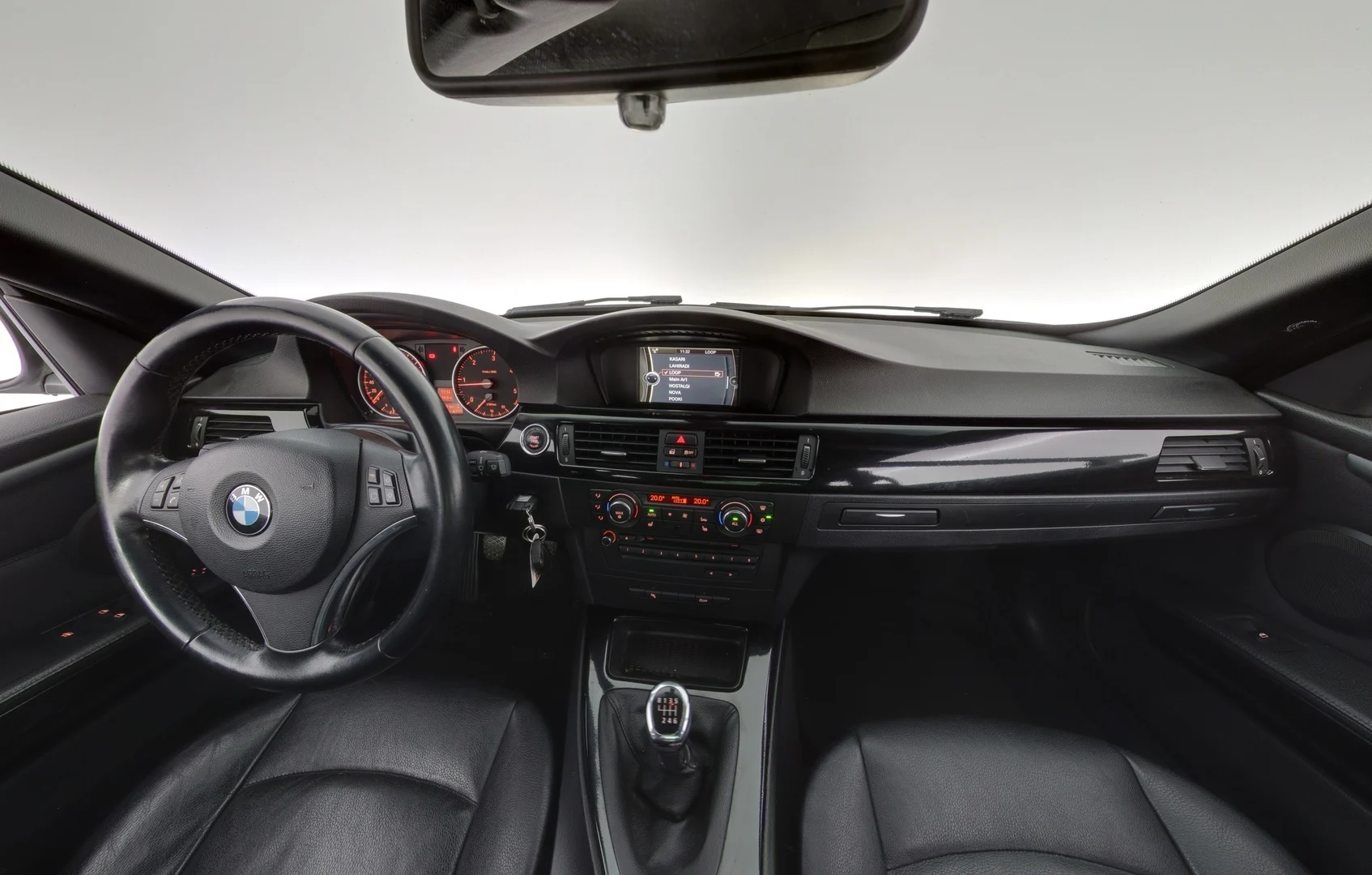 Car Image - 7Gk9fYedStegE5u9fXFx8S