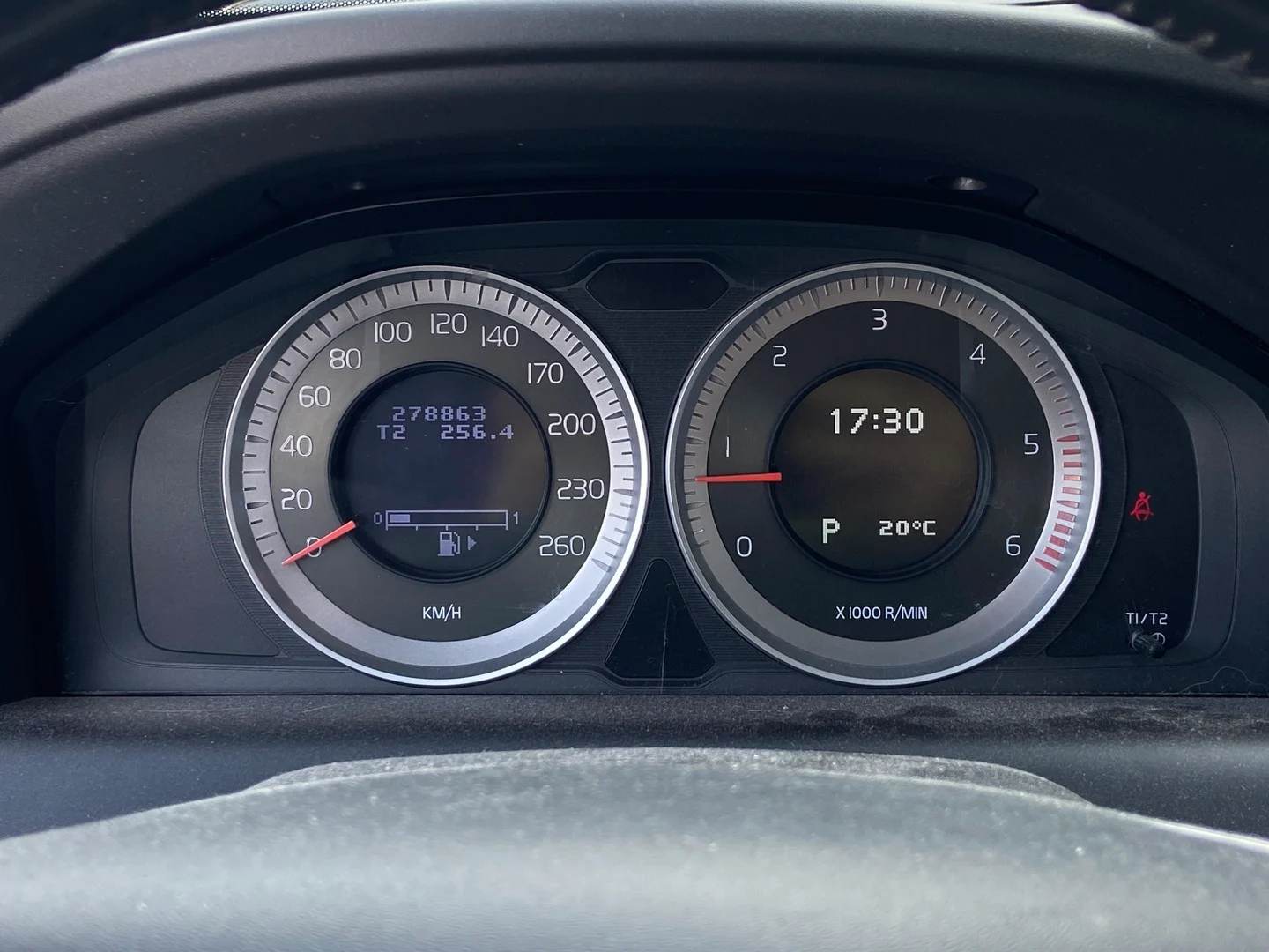 Car Image - 5kM4uMmyDQZULxxmnro9rH