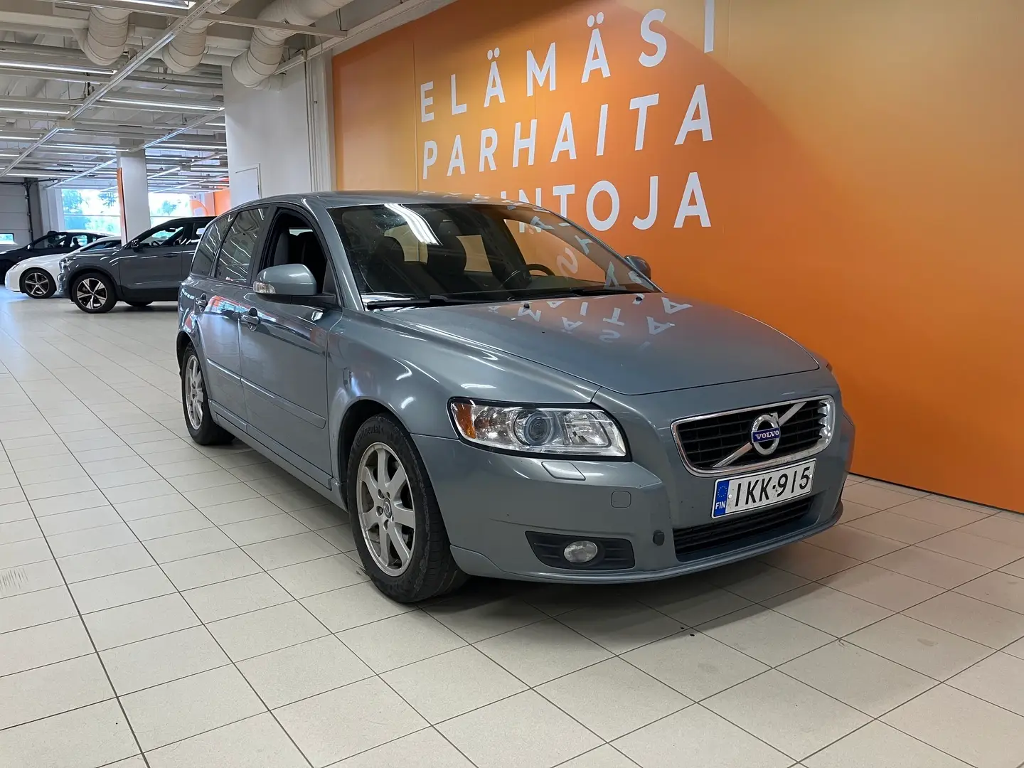 Car Image - 4ipLVaf0aJ7S5GMojHiEhq