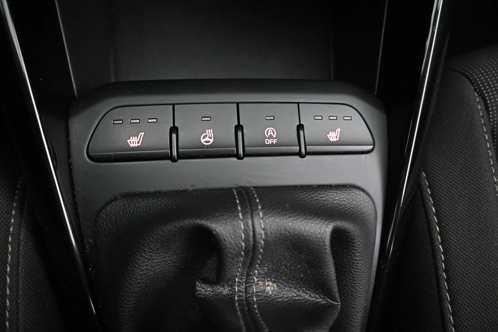Car Image - qRmnxQs54oTBNyn8TorZa