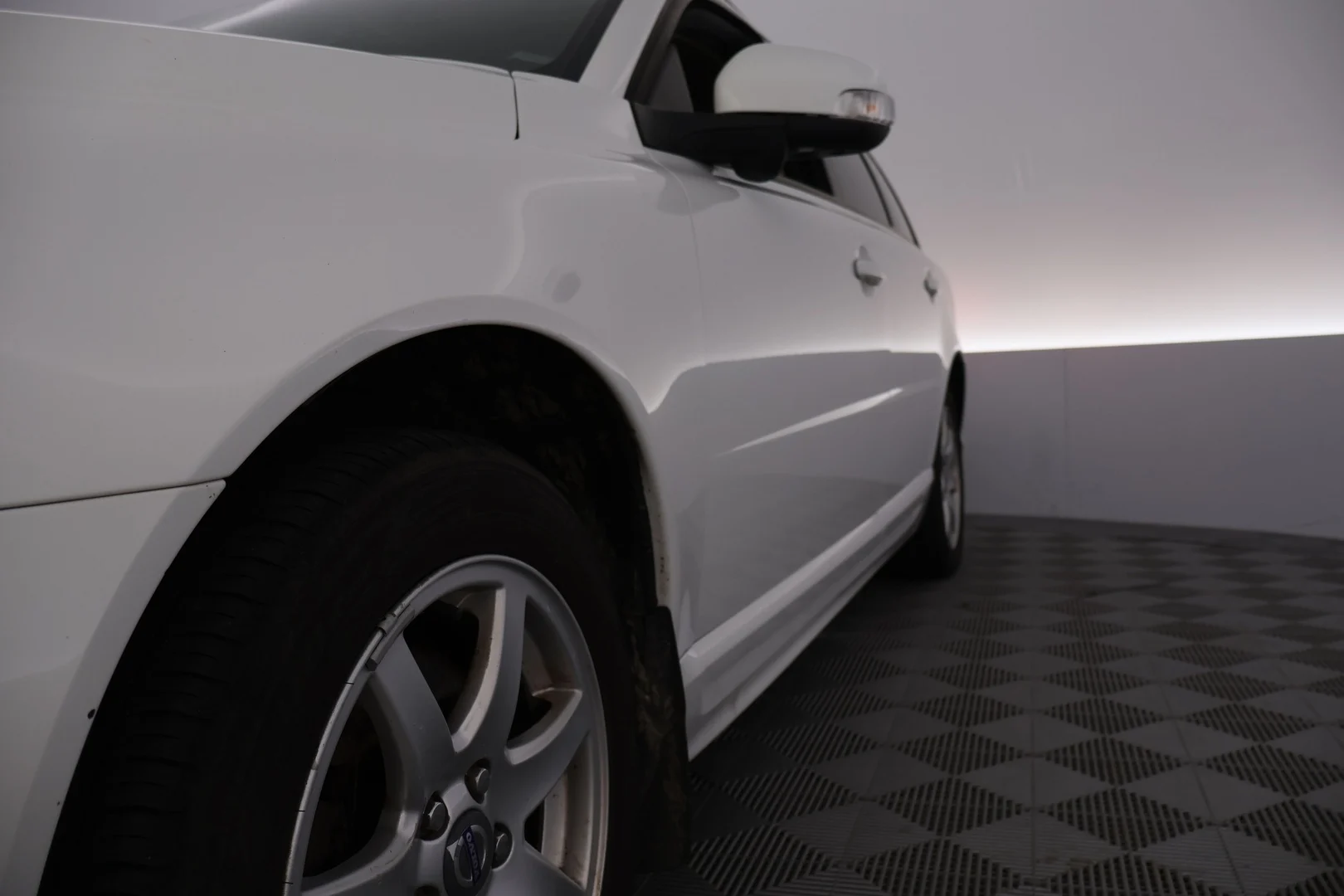 Car Image - 1lI1CEur1tpb4VjwO7Jb7U
