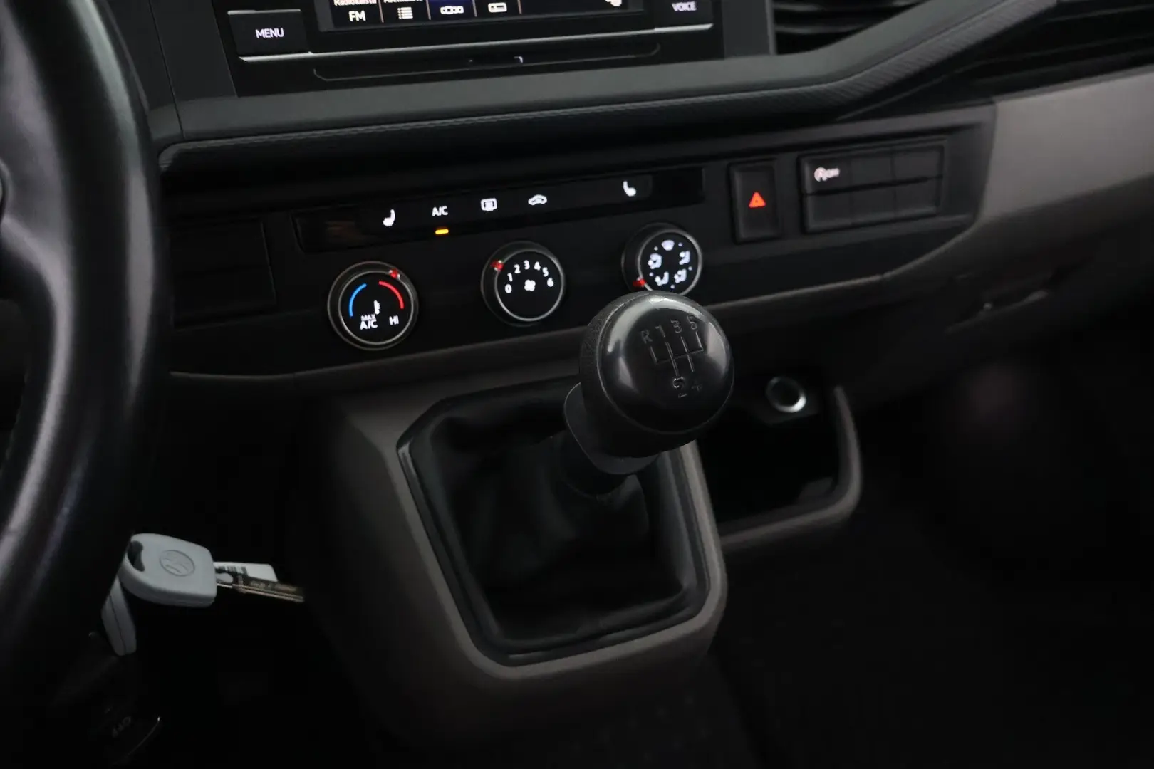 Car Image - 3mO0E0vQLAfSavE4qrhZWd