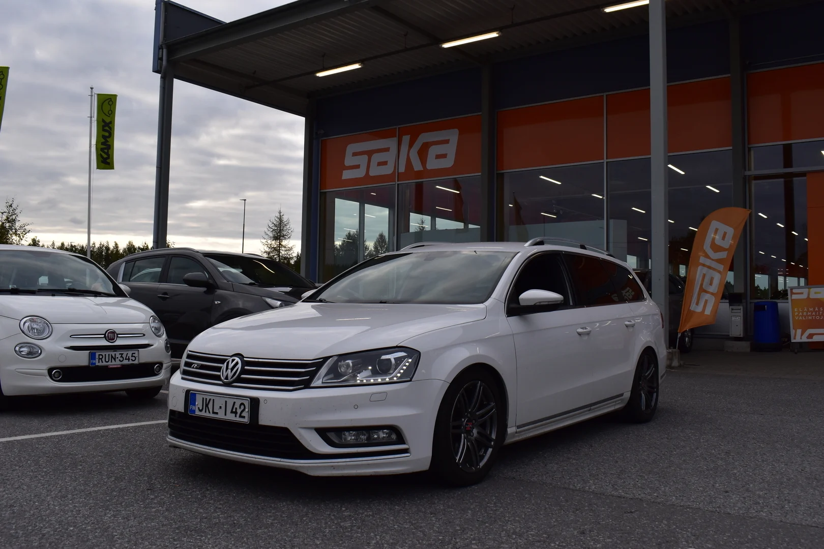 Car Image - 4lgjOMDUiNJ3evw9sBf52g