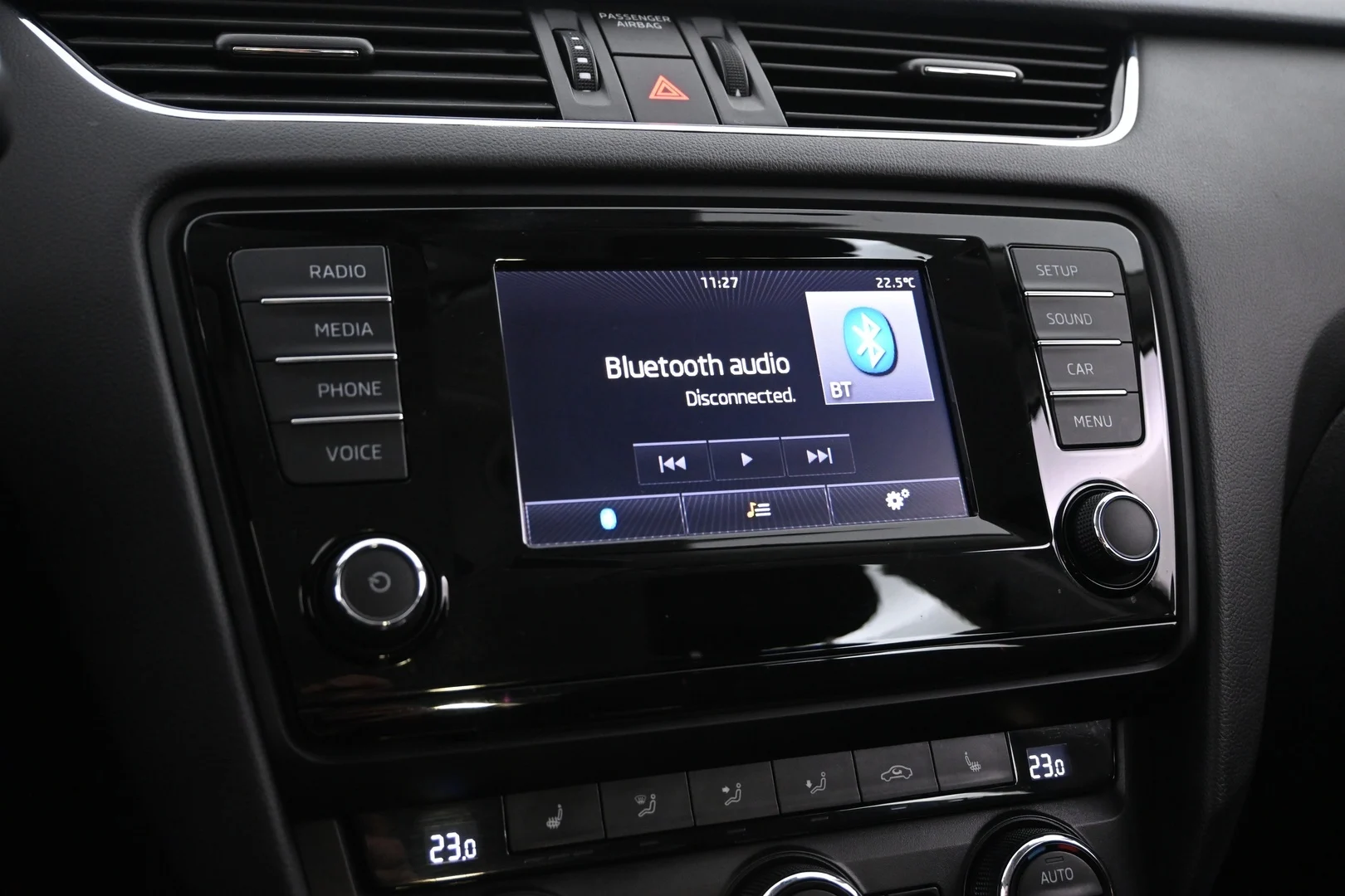 Car Image - cxsyamBhtsBNUxigIHbvd