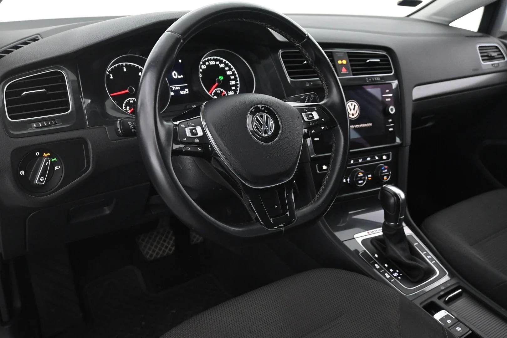 Car Image - 4Tvu7Xsk1TBDQnAc6LTXm4