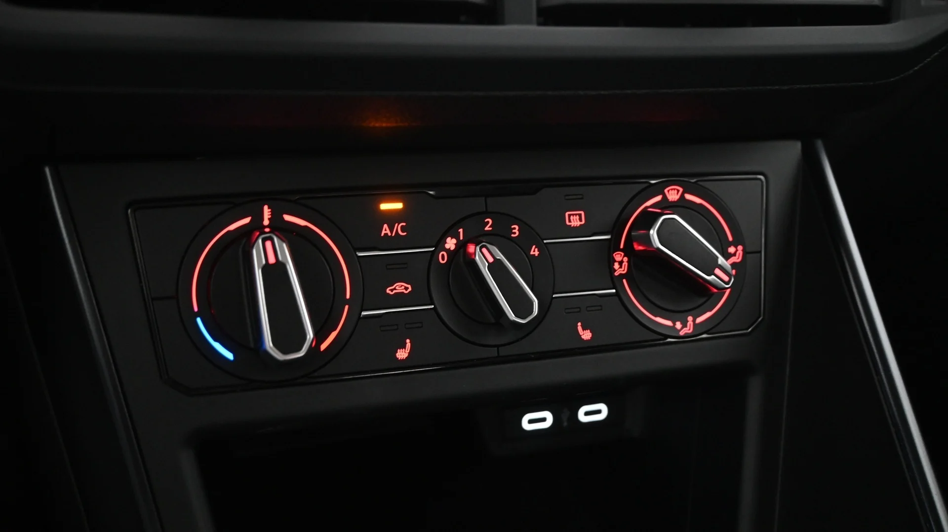 Car Image - 4gdlJ8esA0qhoUpmO4IIDV