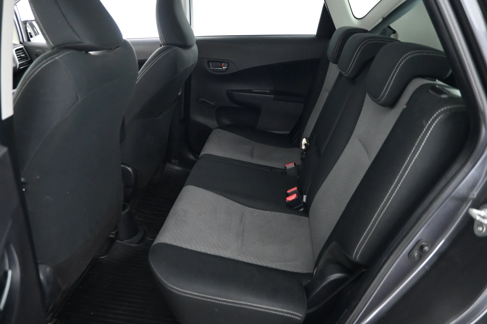 Car Image - 5sy2Y6h0zJBFmYIccfZtfN