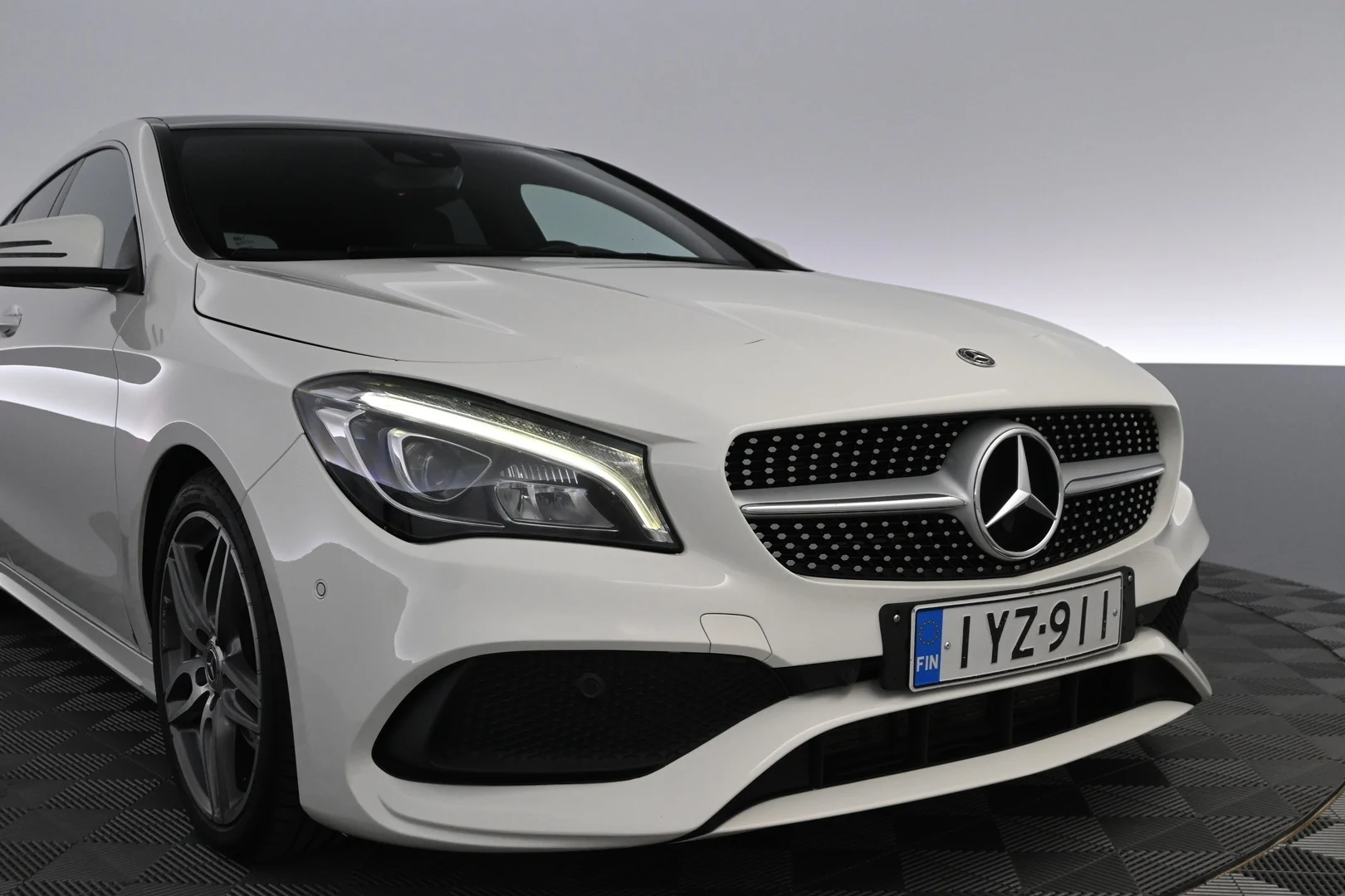 Car Image - 0d0X5v9xQsOZJfiD50Pxg