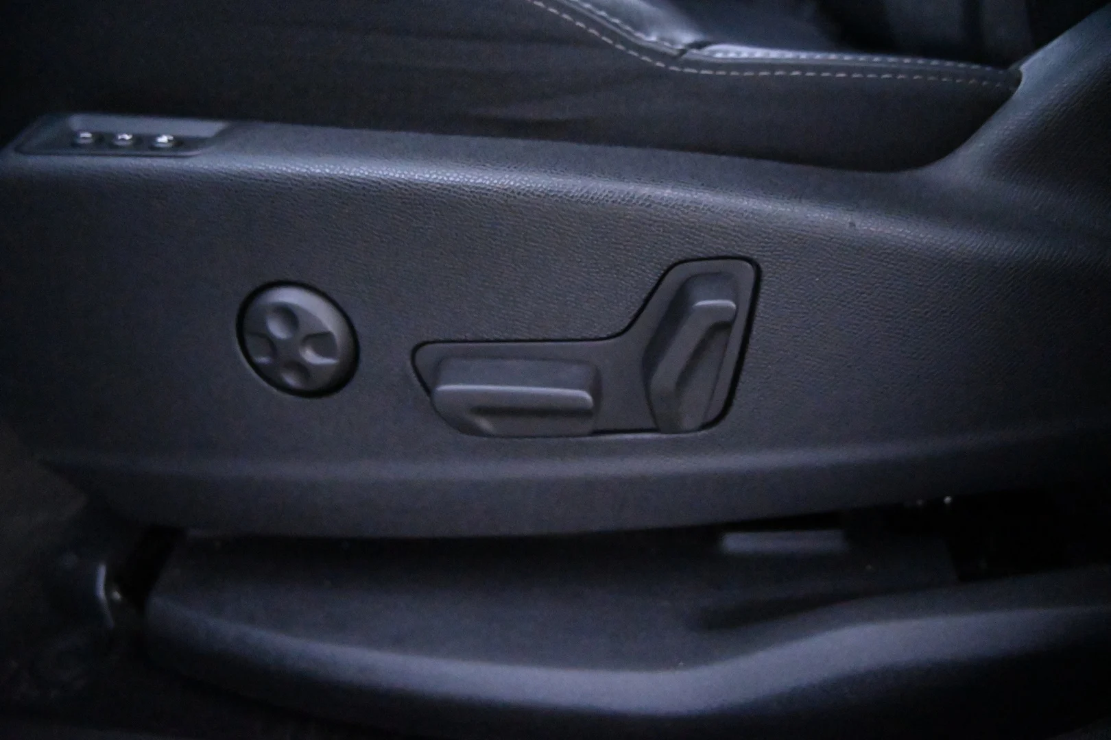 Car Image - 7oAM0jf9lQlM3rWXaFCNpN