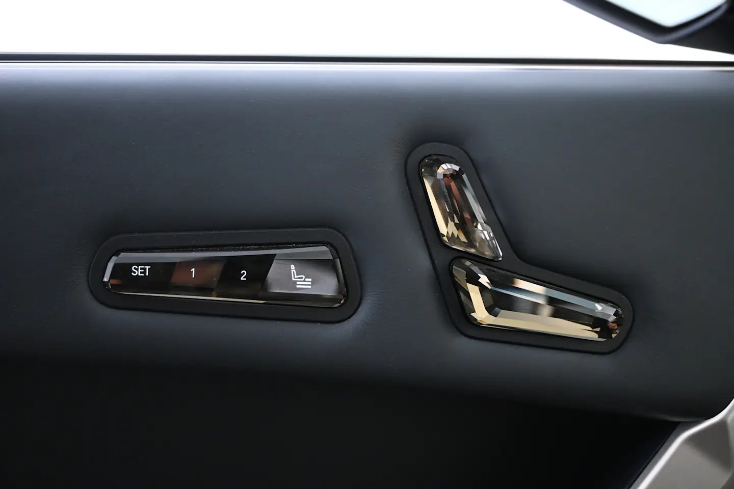 Car Image - 8UdxnS6IeT3L8El08Si0K