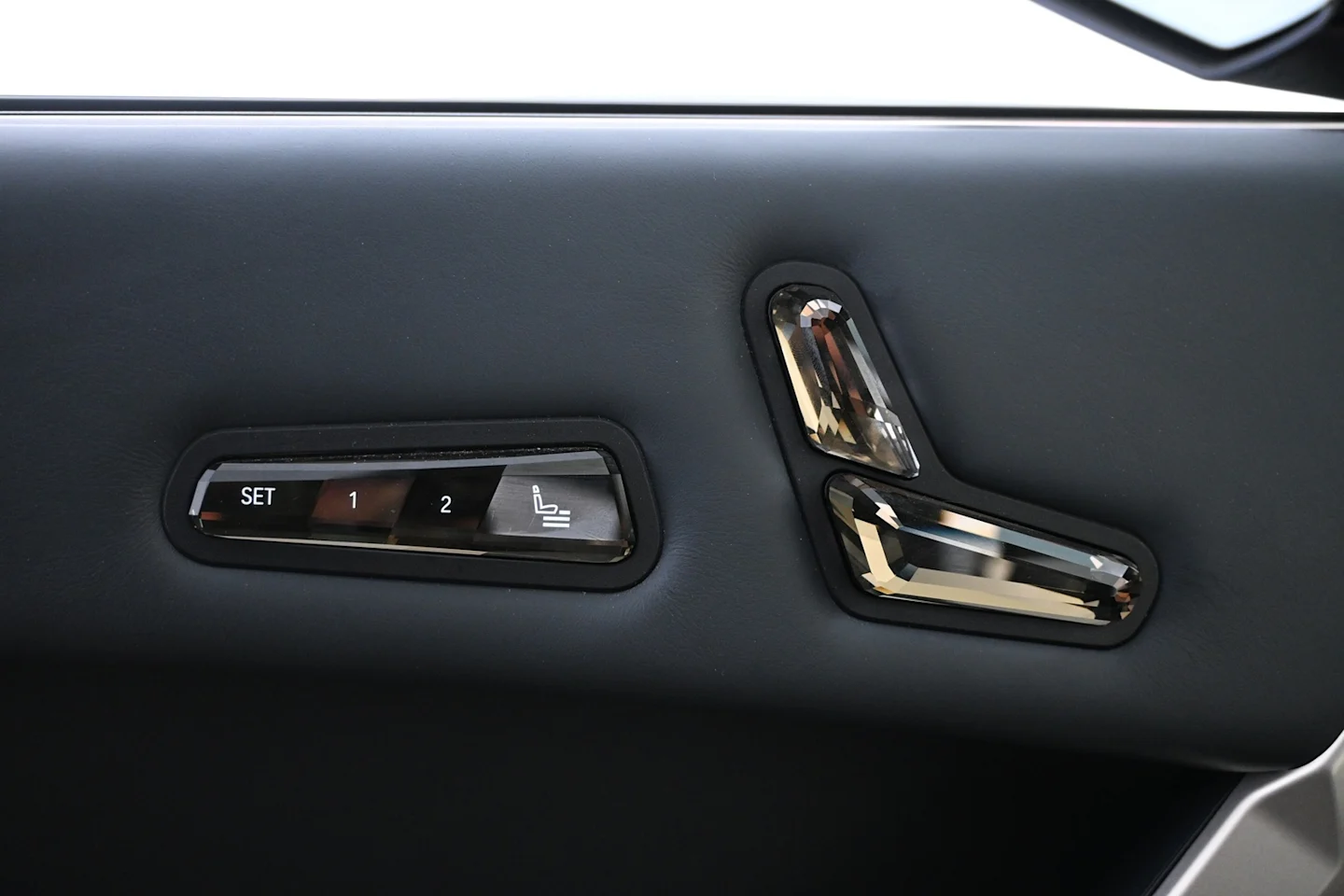 Car Image - 8UdxnS6IeT3L8El08Si0K