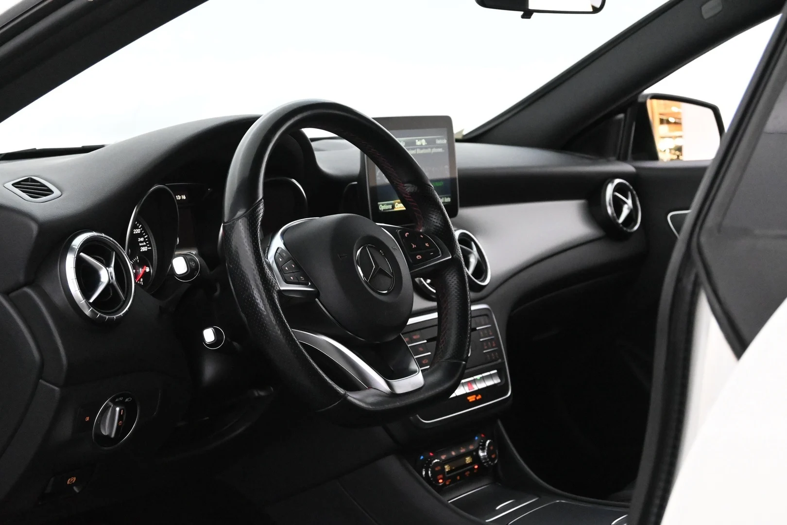 Car Image - 2nMxJGv8h69omlLCzQnvKA