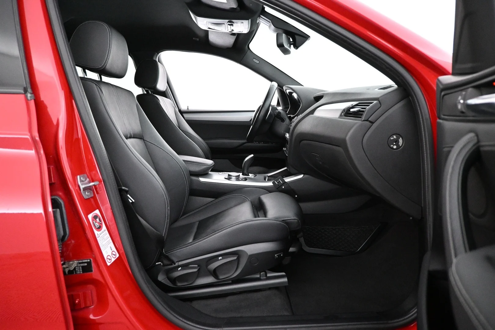 Car Image - 5f0OYZyuHLEblWWpumDCFo