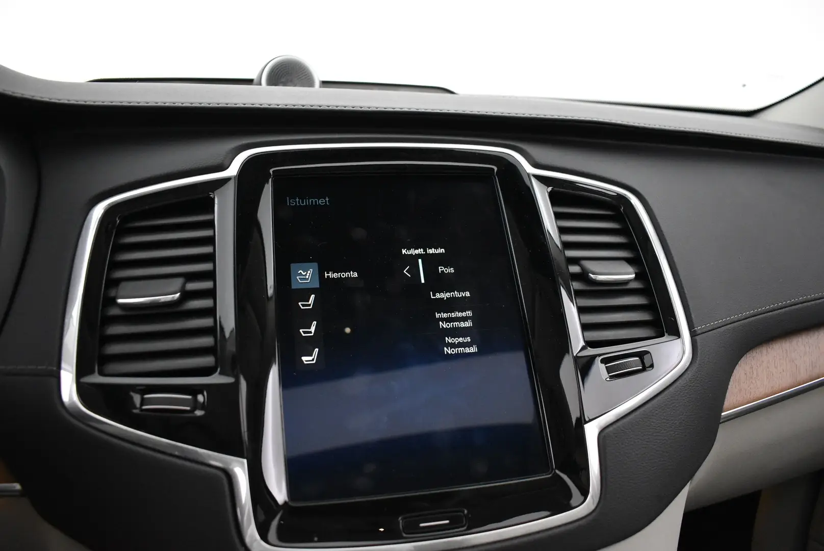 Car Image - gCN4XkbBXqFO25tAgJLjb