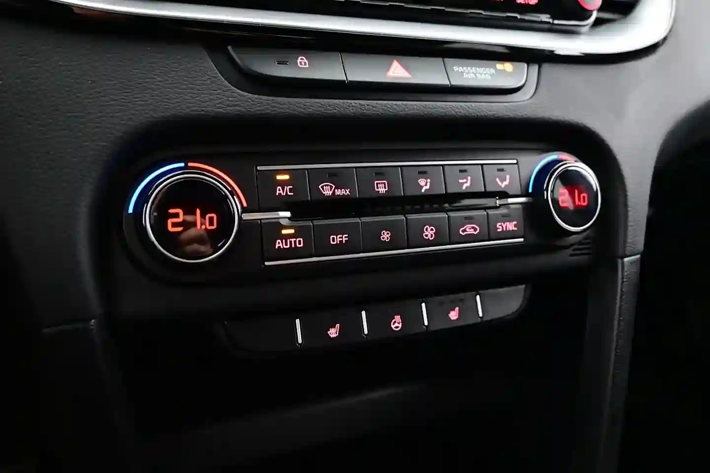 Car Image - 1afBniKKkVOUEPQ3G2tUGa