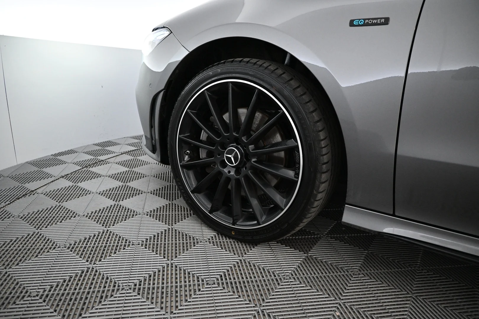 Car Image - 1Oz6n5lR8JCQiYrHl22U5Q