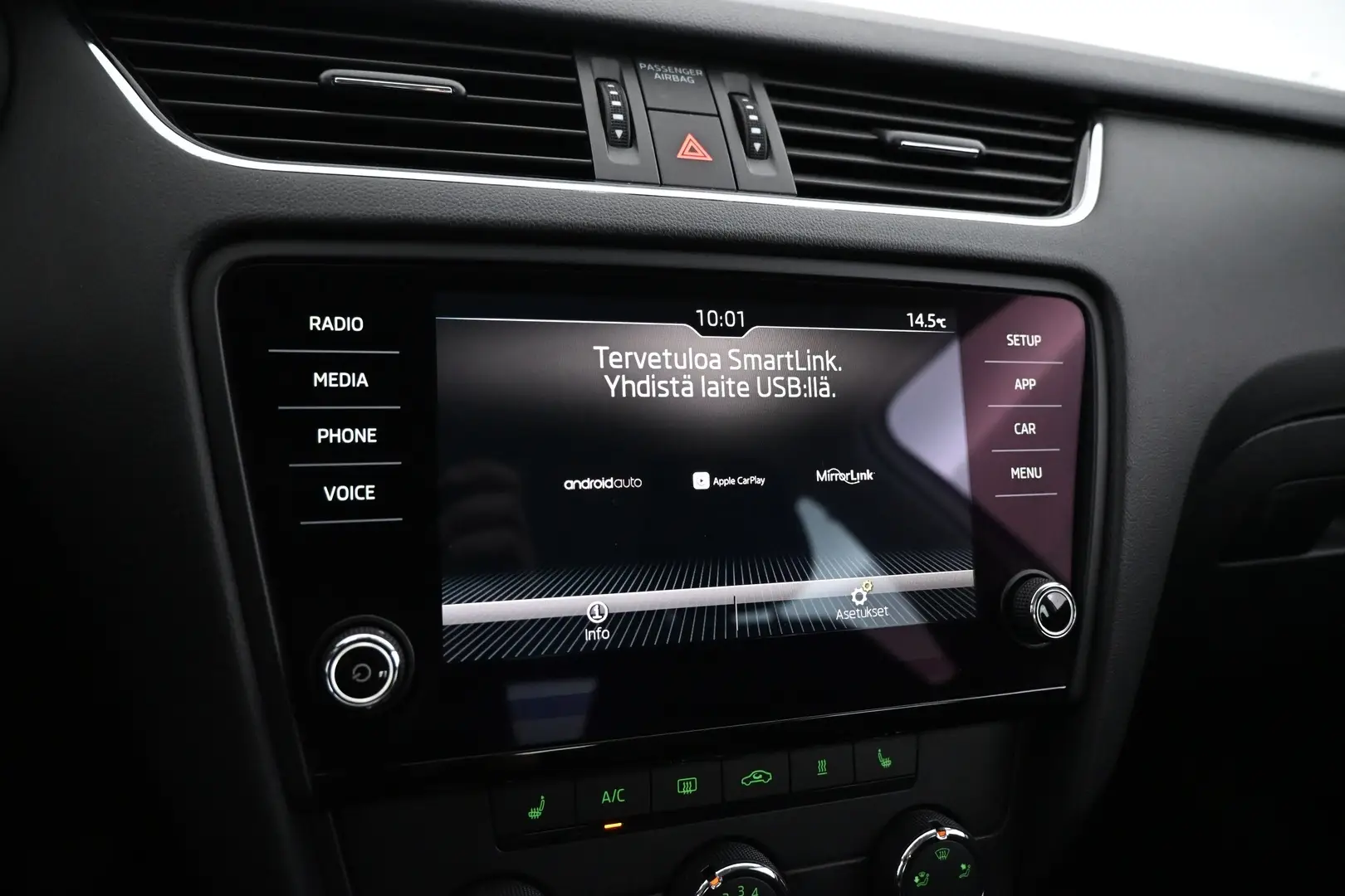 Car Image - 50XDz0X1WkifjD0N6DGGj4