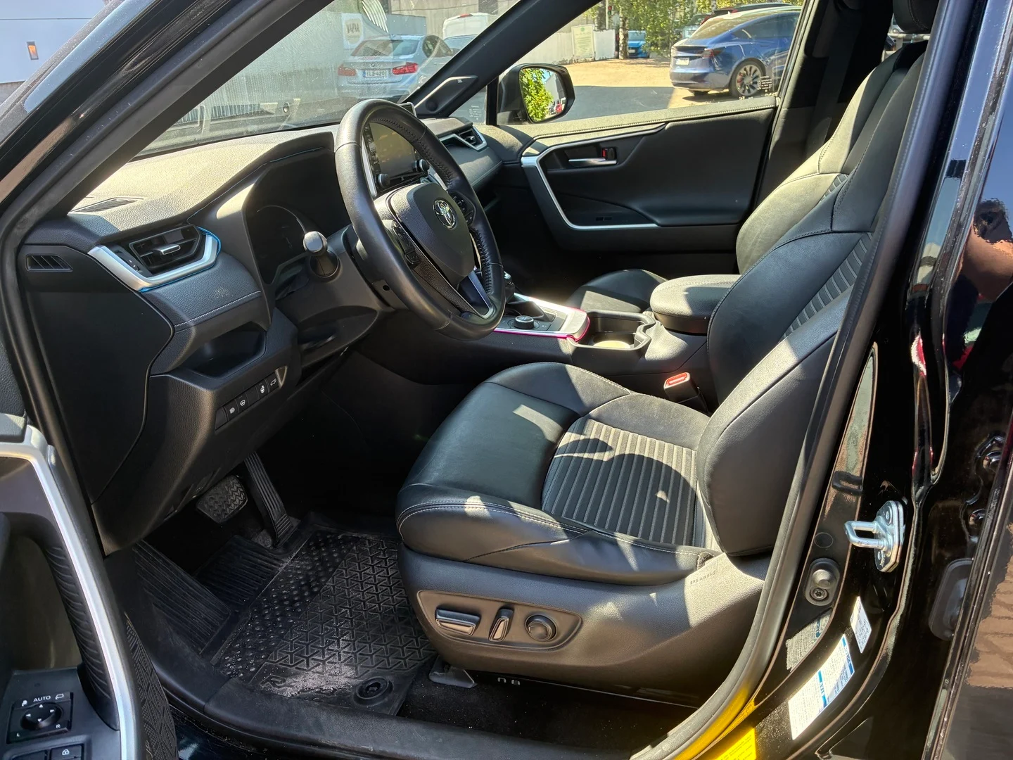 Car Image - 2NjjxGH9vhGNYGzJkrb52y