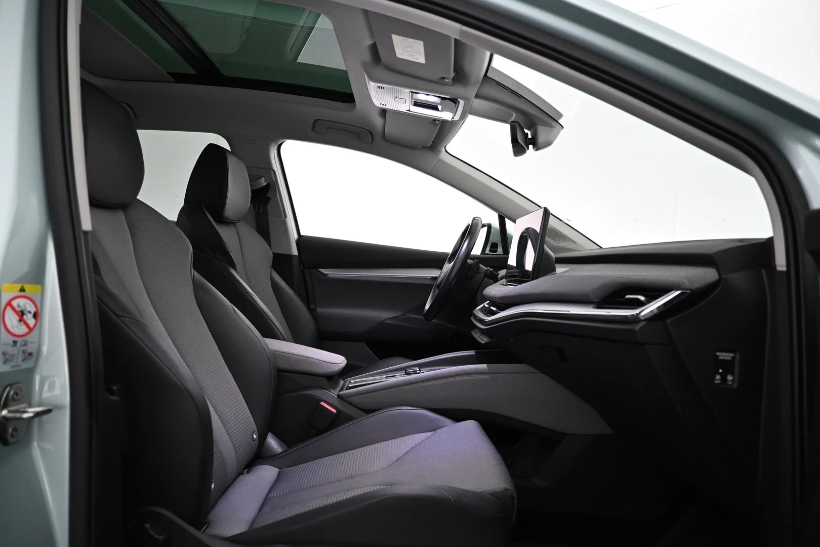 Car Image - TdXmtD8o5VZ0e3lbEPxZ3