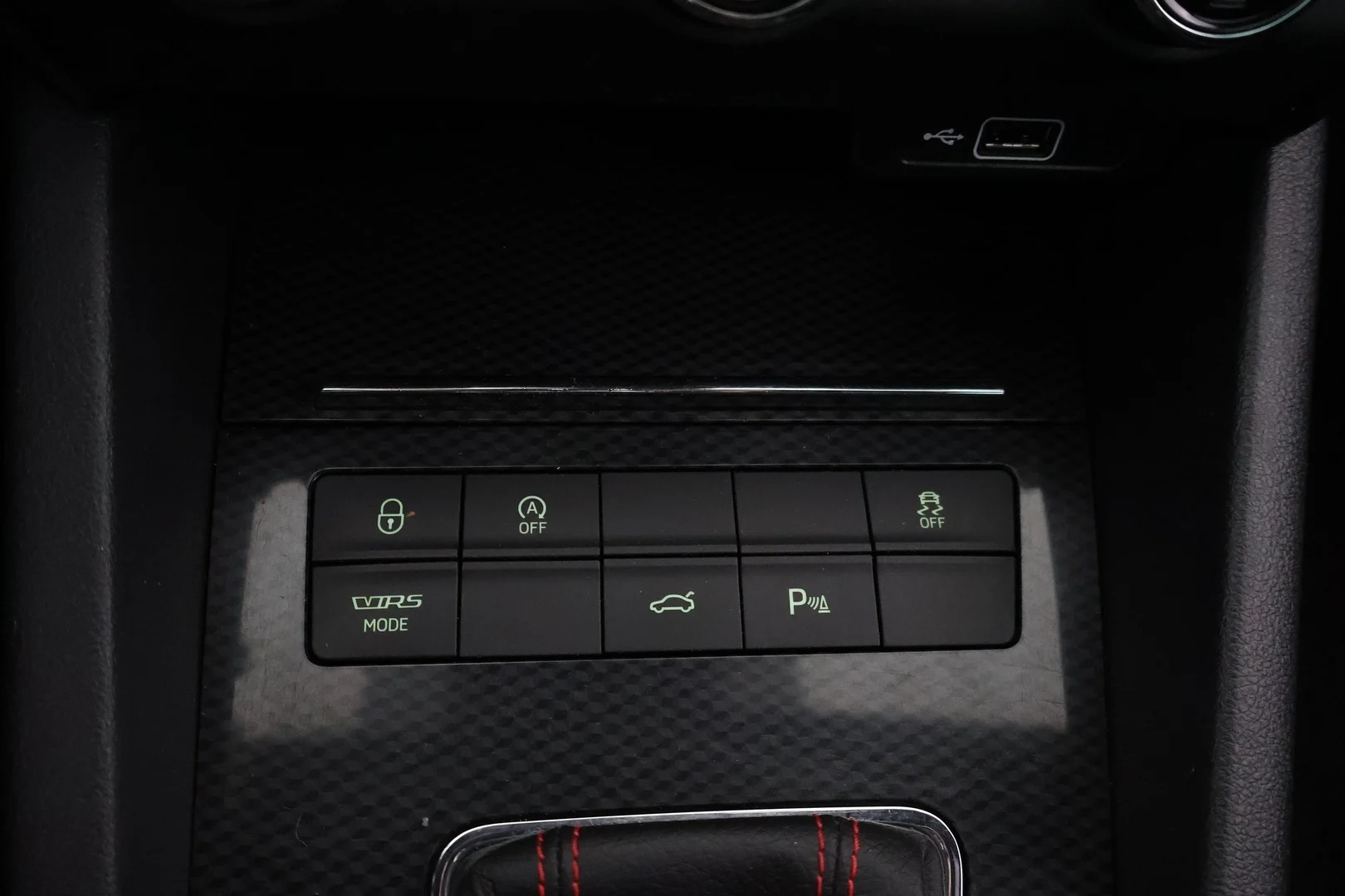 Car Image - MPrRYnI2XczWXDxOfvNVT