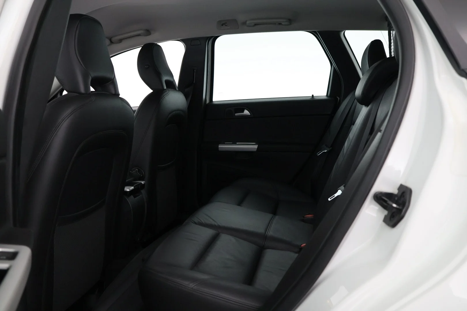Car Image - 6KVv9YuWu4HfkBxWiQqh9c