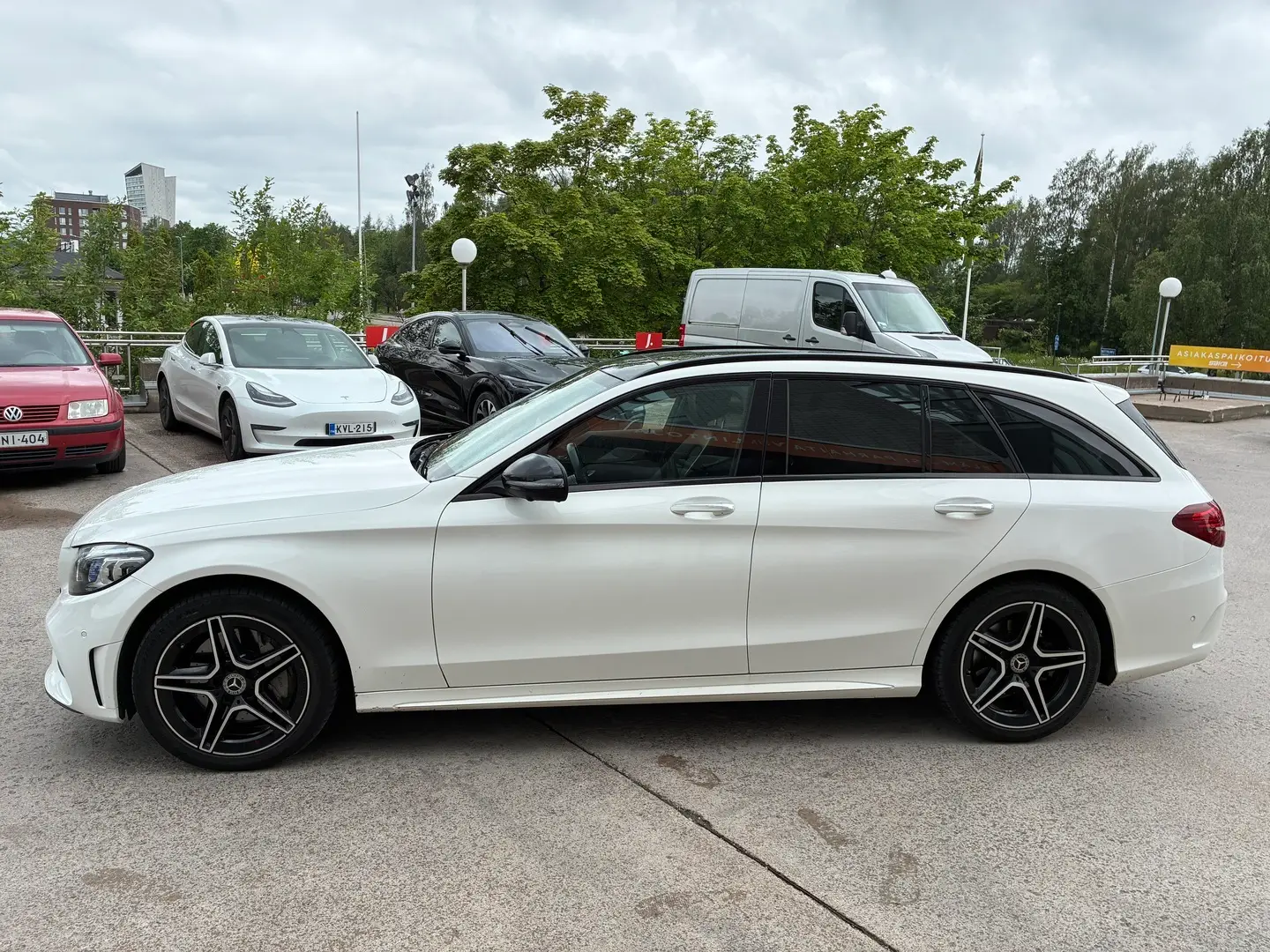 Car Image - 2QRBe5JKYEKjxEPdRcjiGh