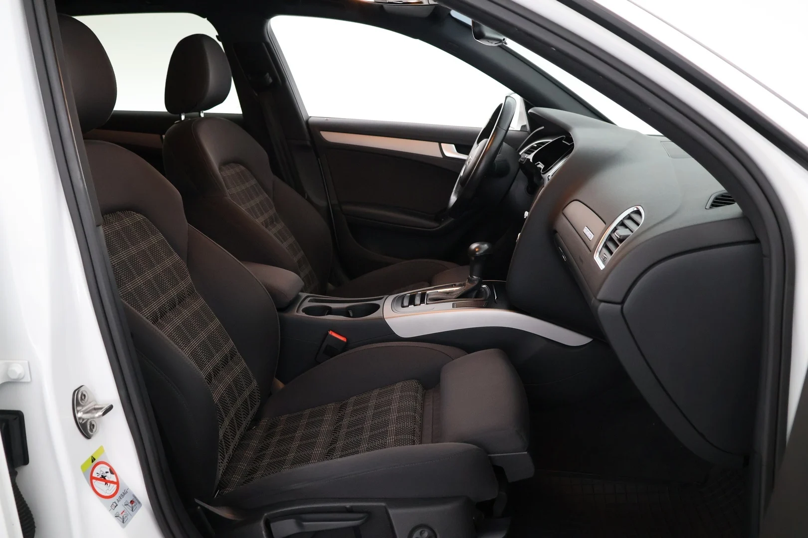 Car Image - 1GVnqjPAid3KBA1Szd1yeD
