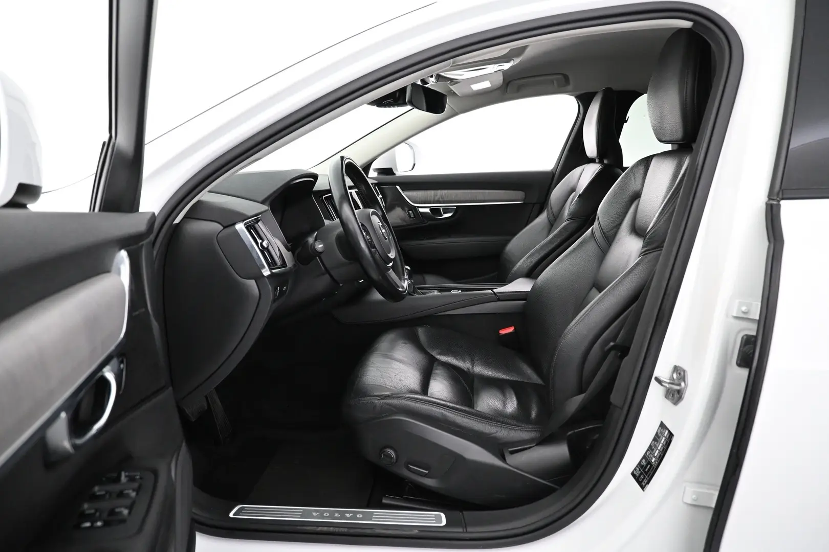 Car Image - 7GZC1StgtwcVLOTgEh3Kxc