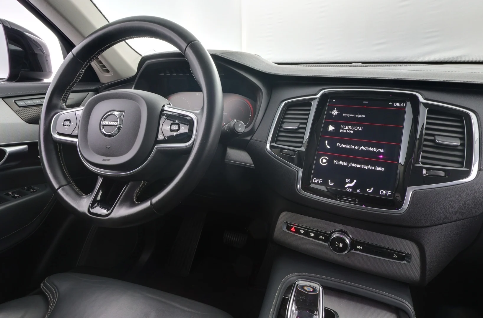 Car Image - 17F104c5OW4TVgTWJv2GGp