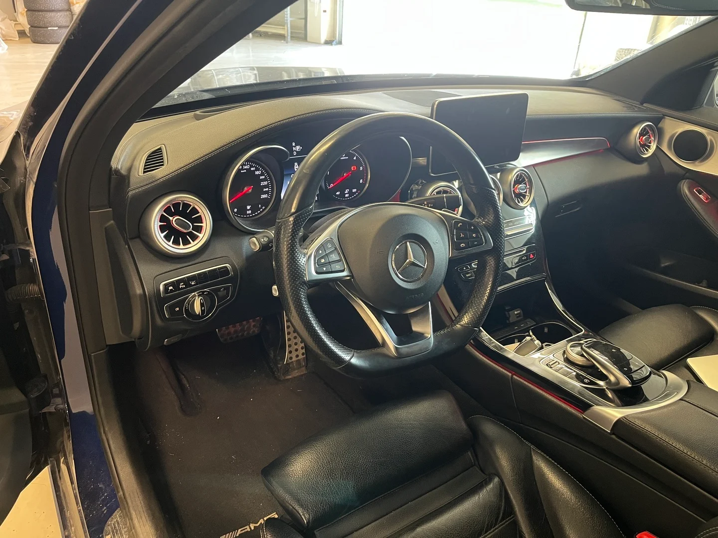 Car Image - 4QOC2sNp2QvwAs3KbhbhUb