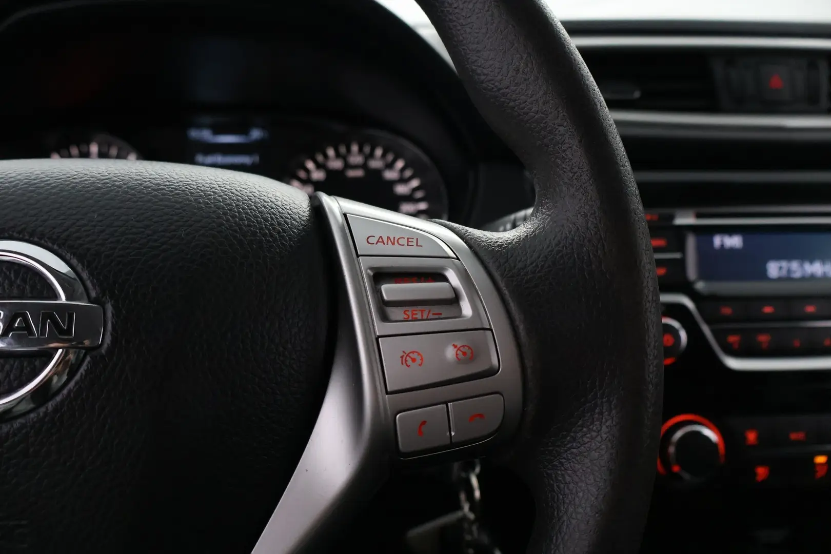 Car Image - 4V3EjnePG7LVuG1aPyBs5t