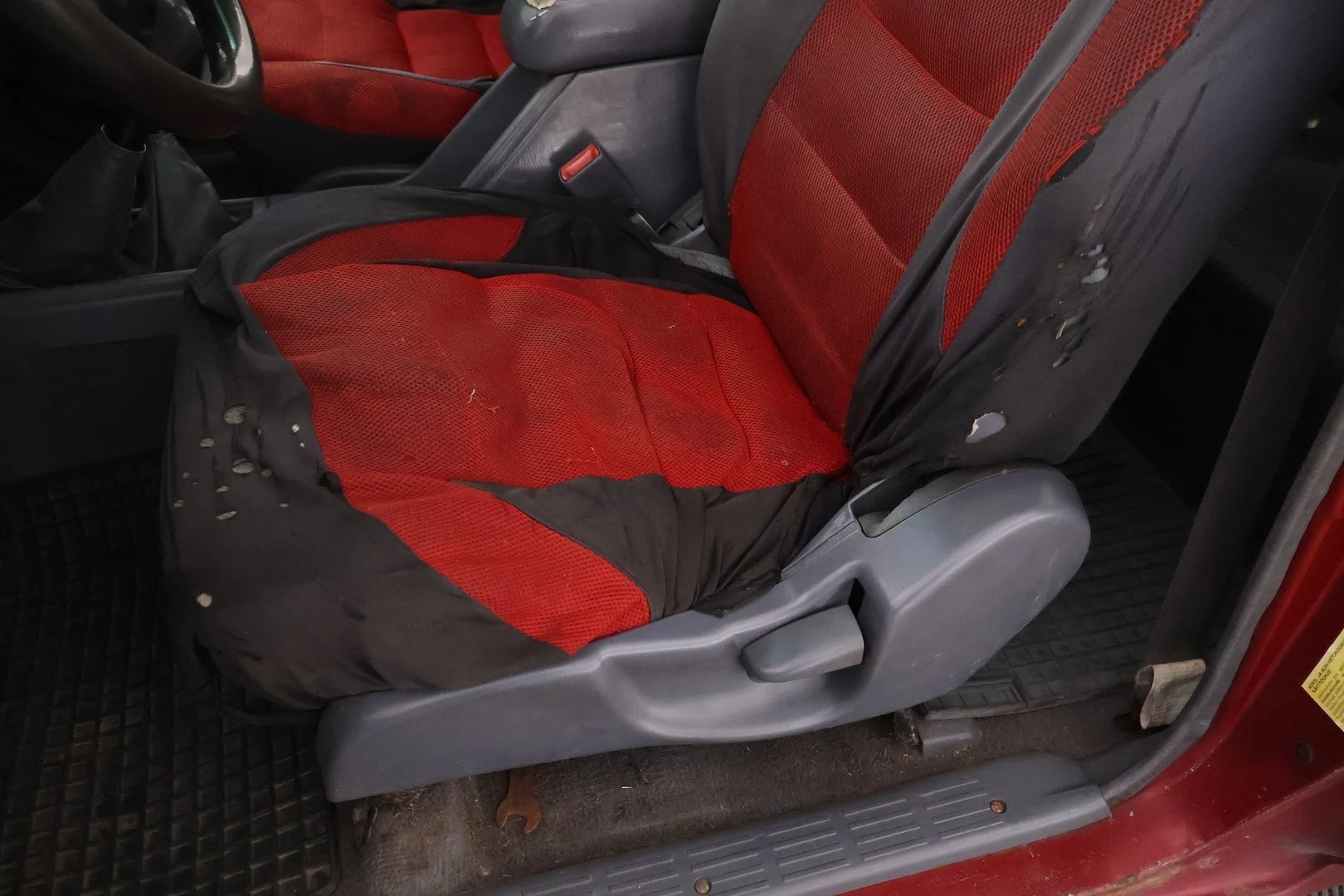 Car Image - 1nd9uA4KWcTamp6lMjsZWd