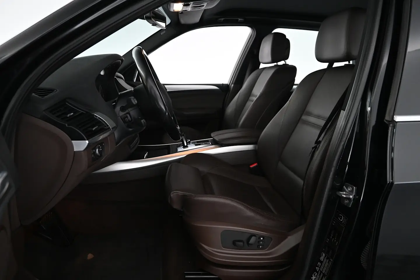 Car Image - 6W4hTq3TCkPkajleaDBcur