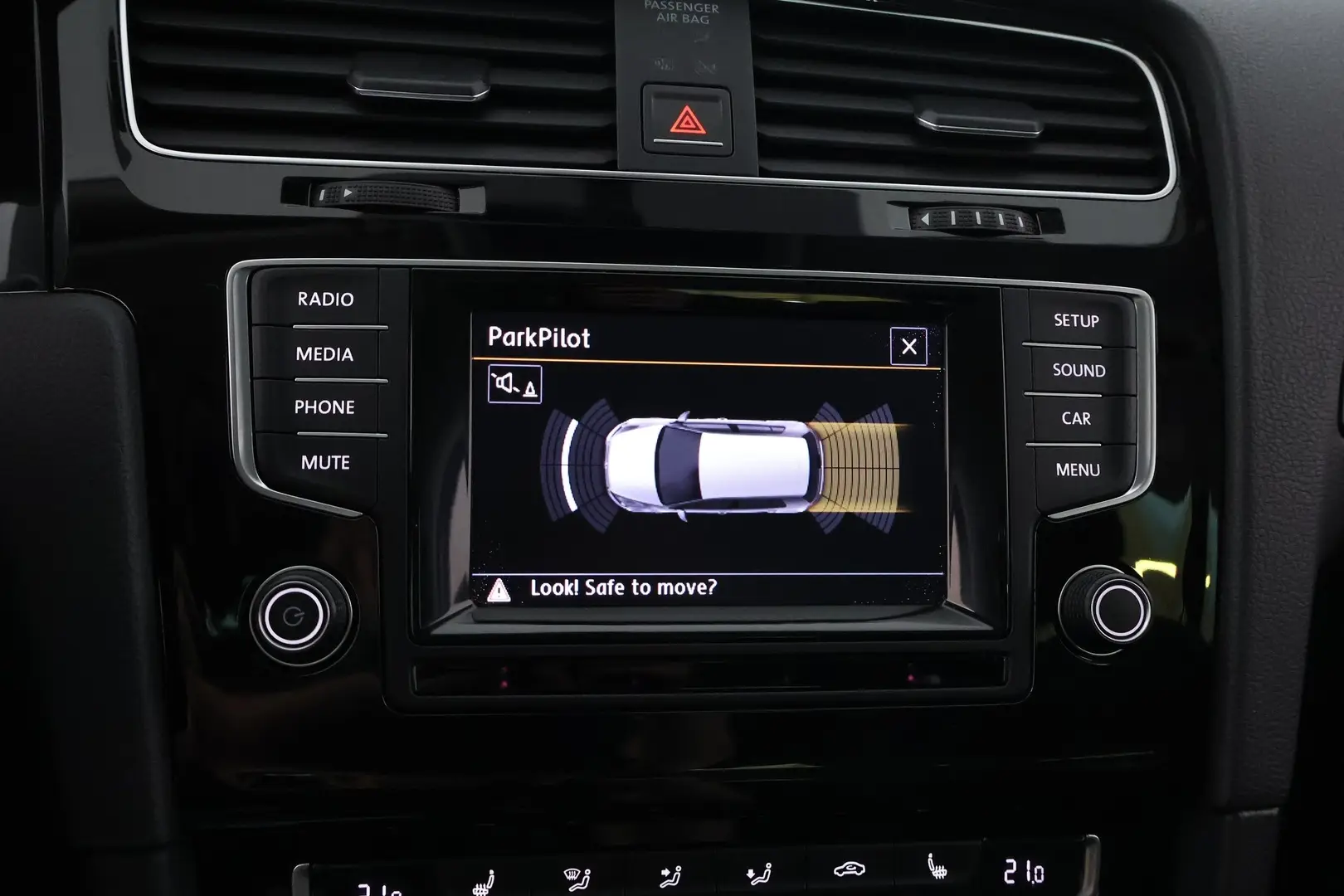 Car Image - 75FPxitWmI8EO70C0Ty2N