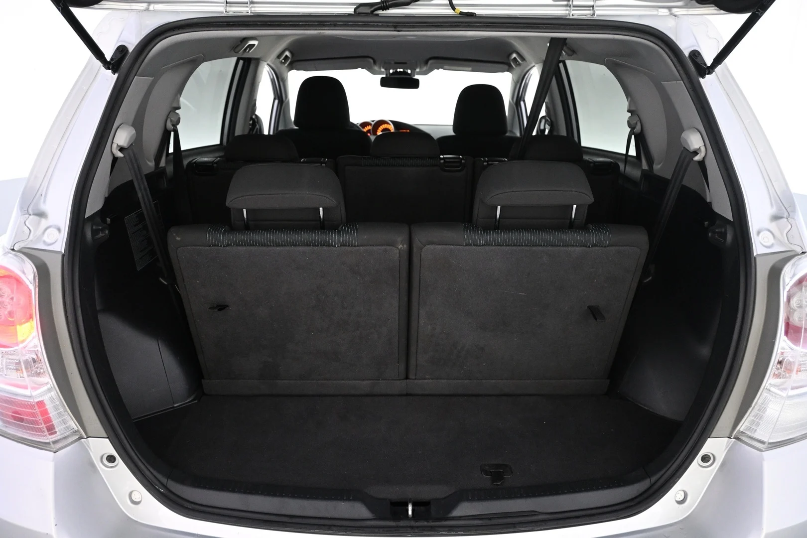 Car Image - 6LhlB0WEuRpOdPGZsGxHa0