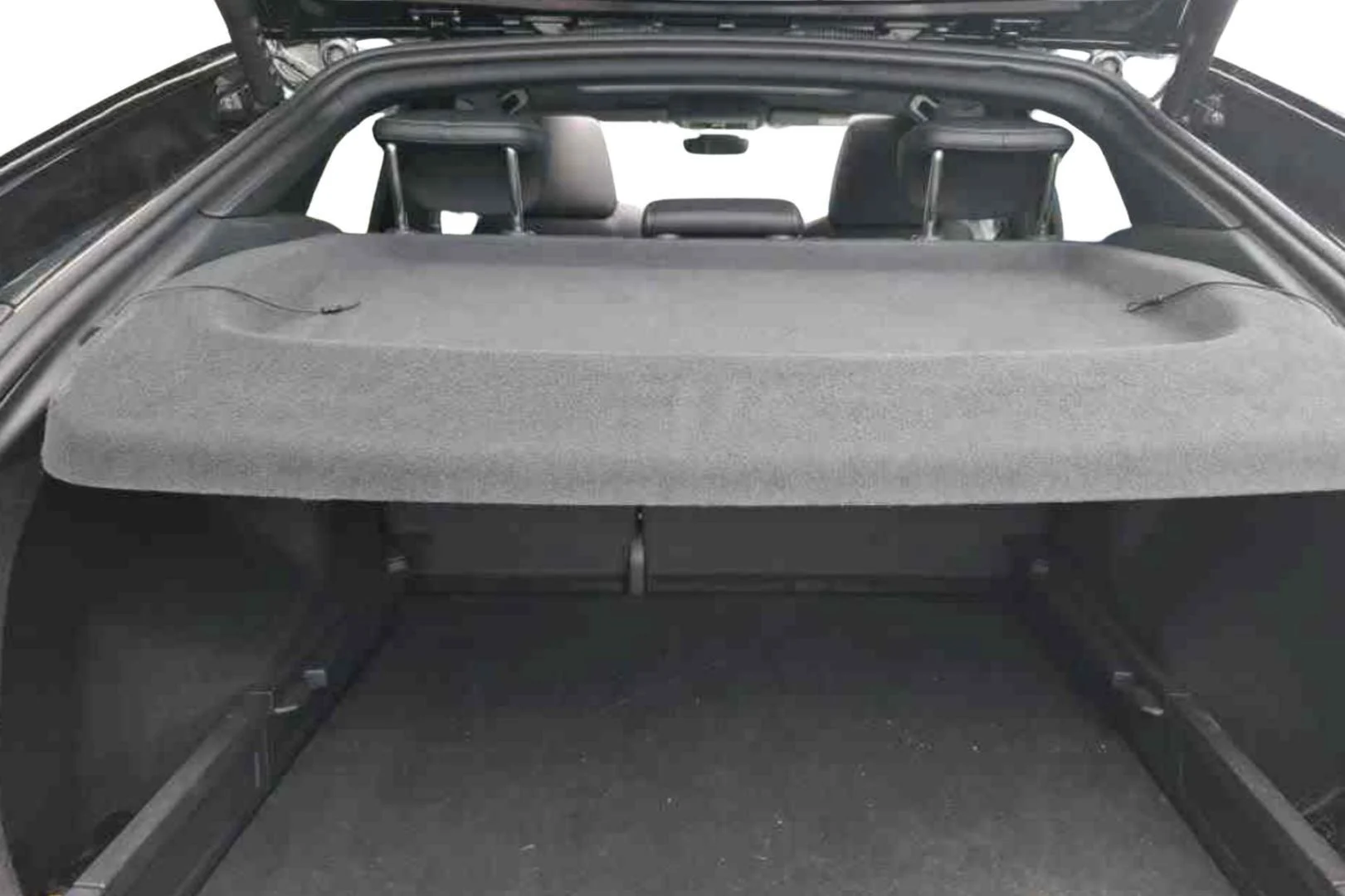 Car Image - 6eRXyIEXZA3I80TwnT7XL6