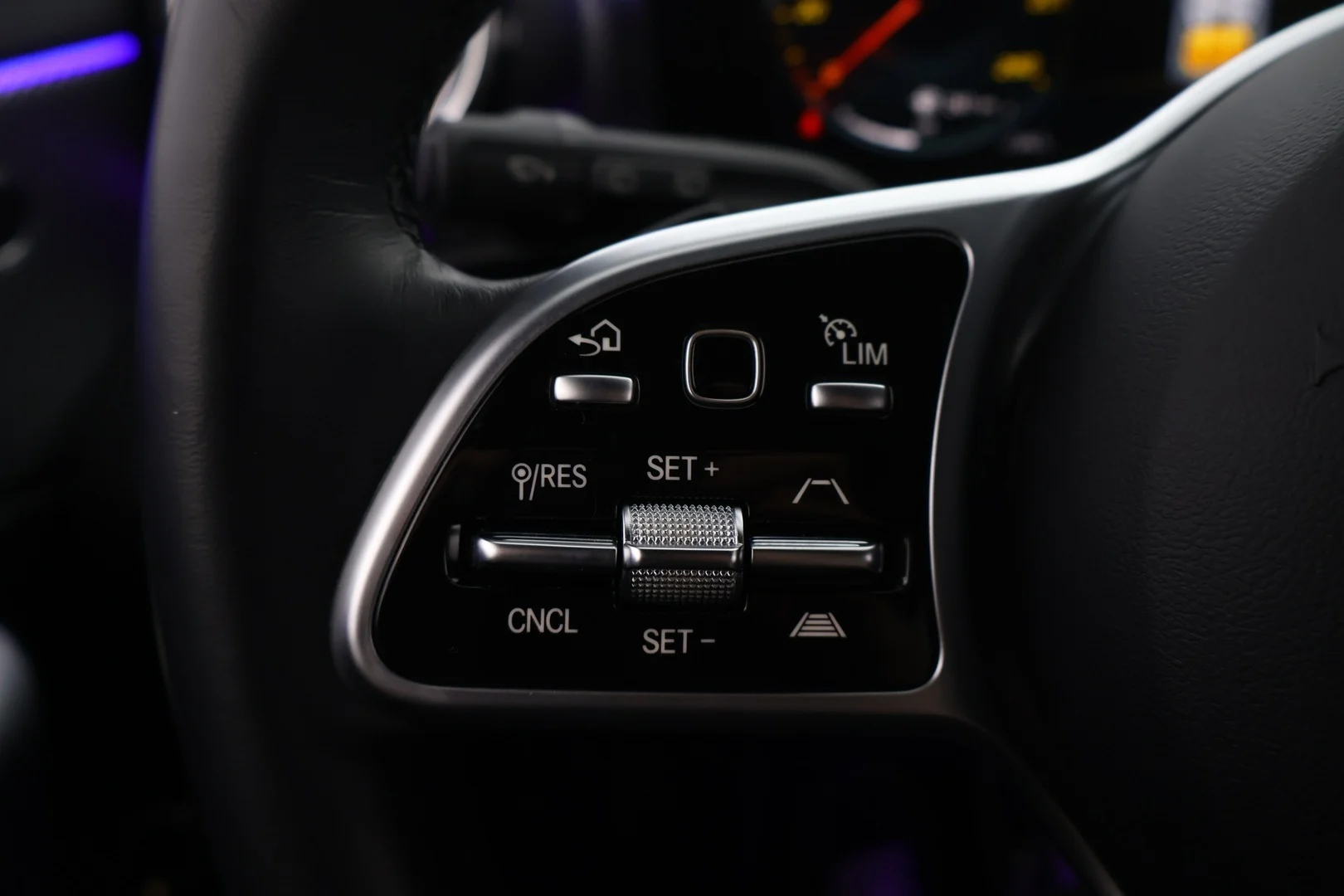 Car Image - 2YqWGnIjOLTkynif5mDFAn